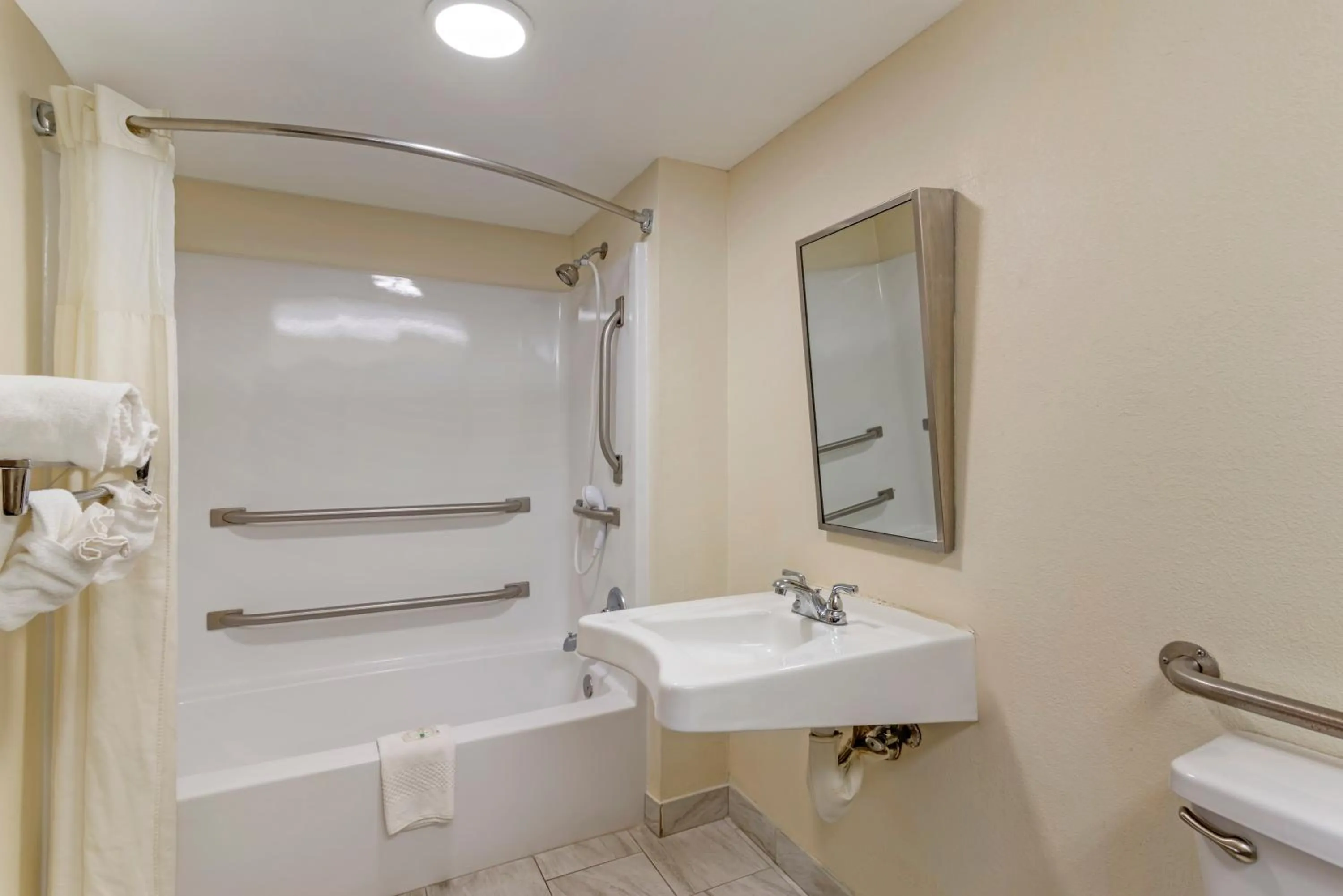 acessibility in Quality Inn Cordele