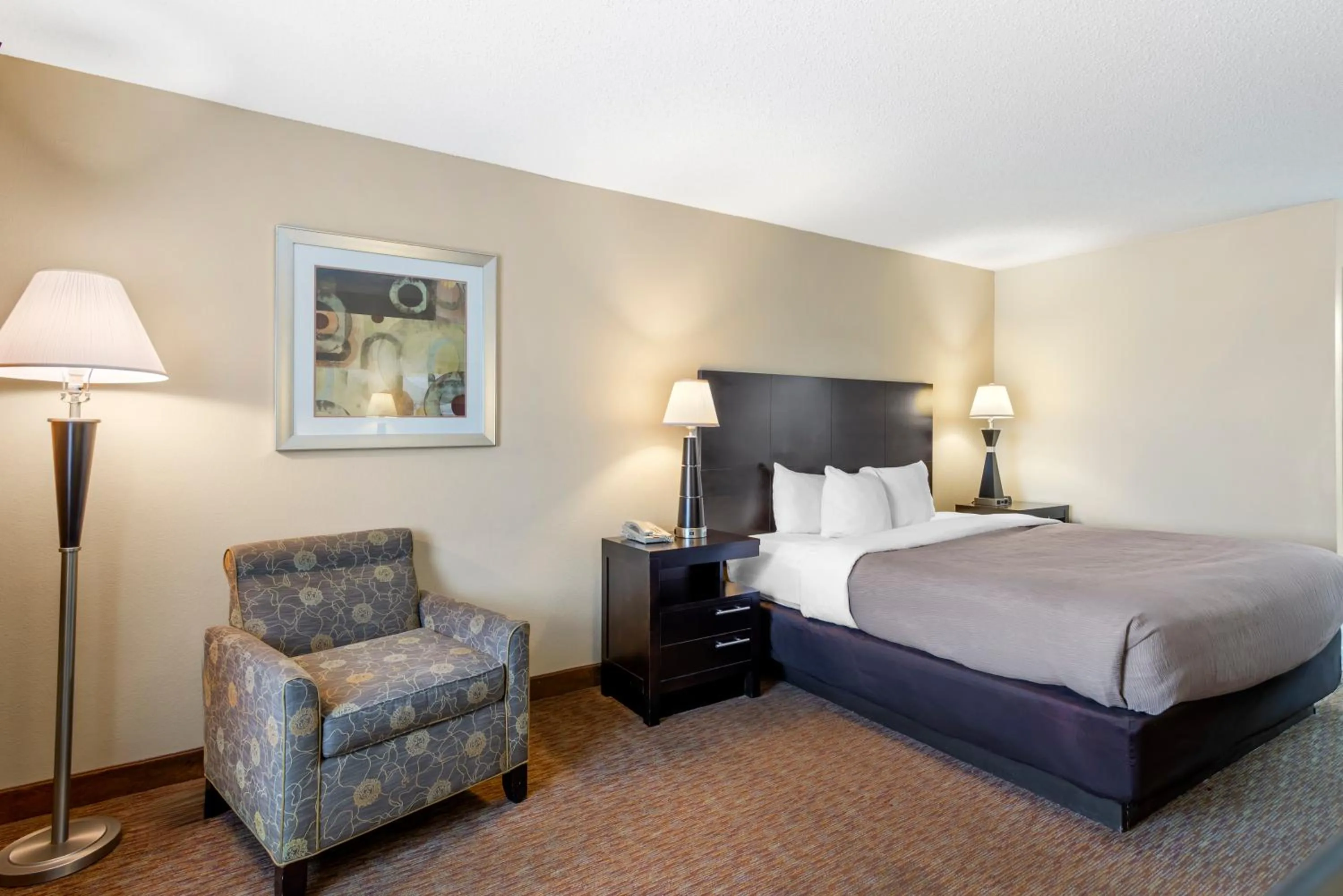 Bed in Quality Inn Cordele