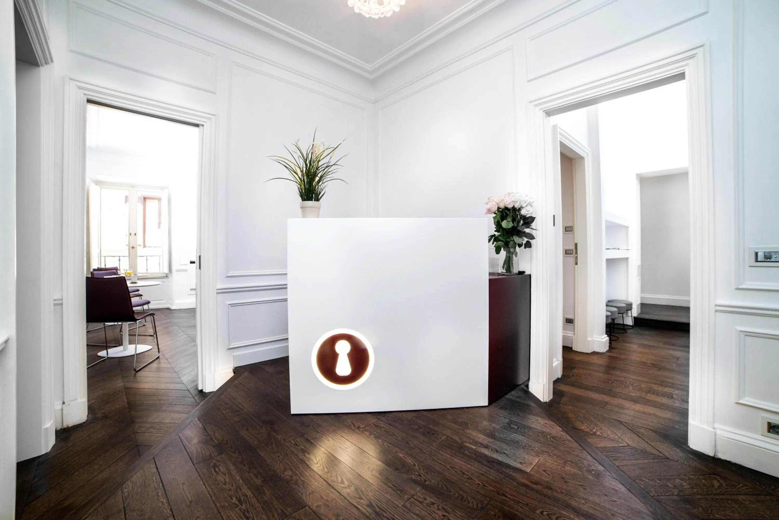 Property logo or sign in Youroom Carrozze