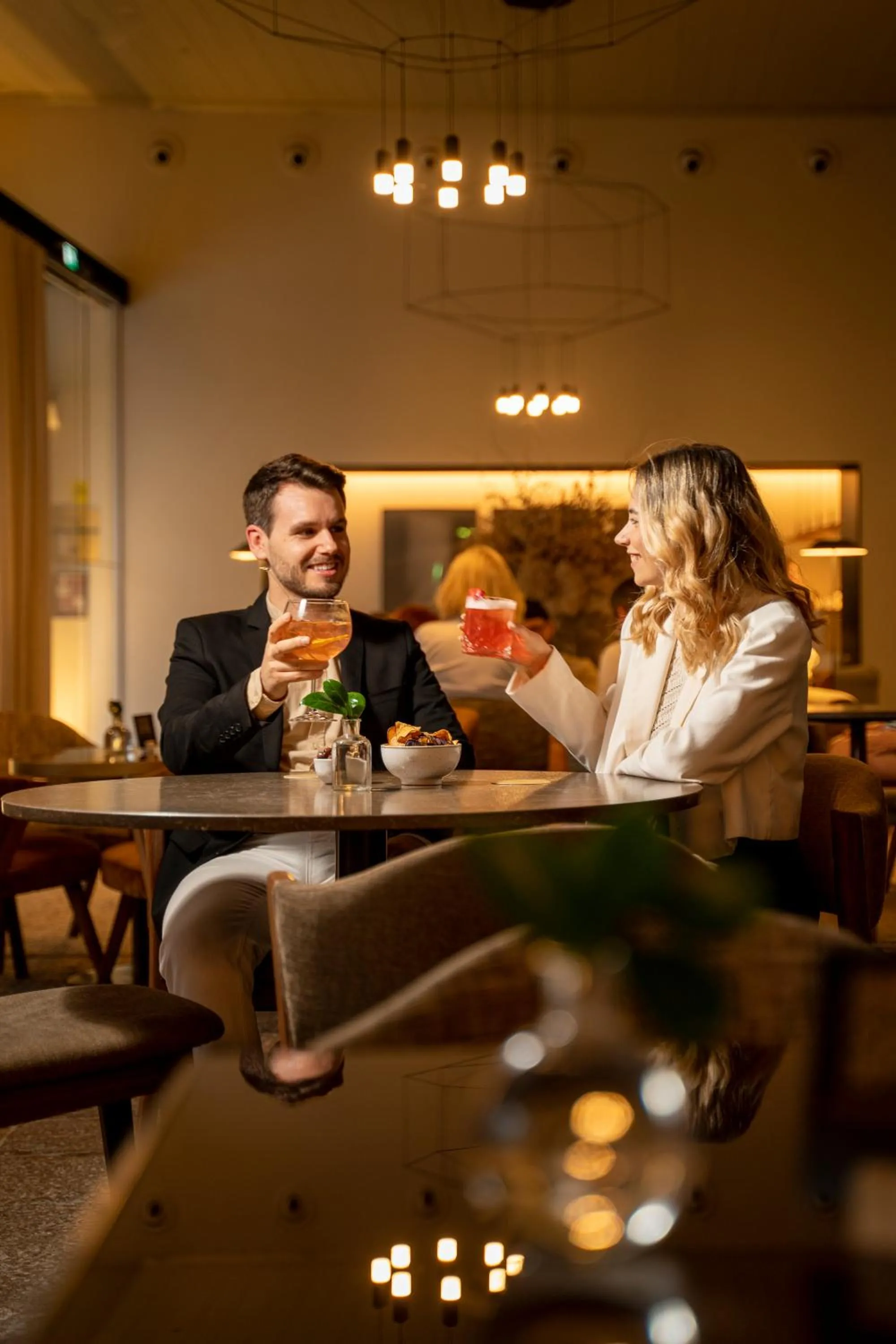 Restaurant/places to eat in PortoBay Flores