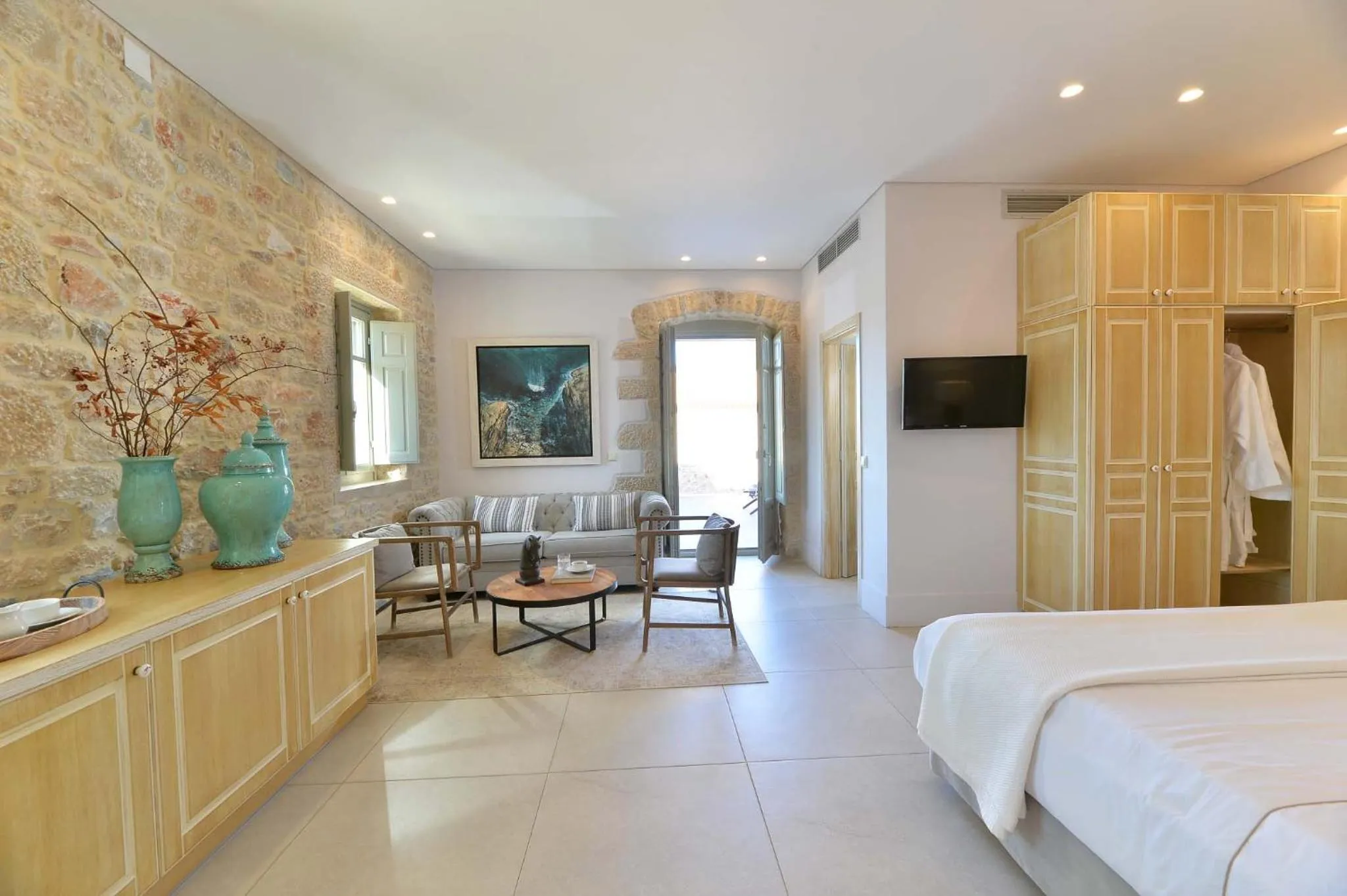 TV and multimedia, Bed in Akrolithi Boutique Hotel & Suites