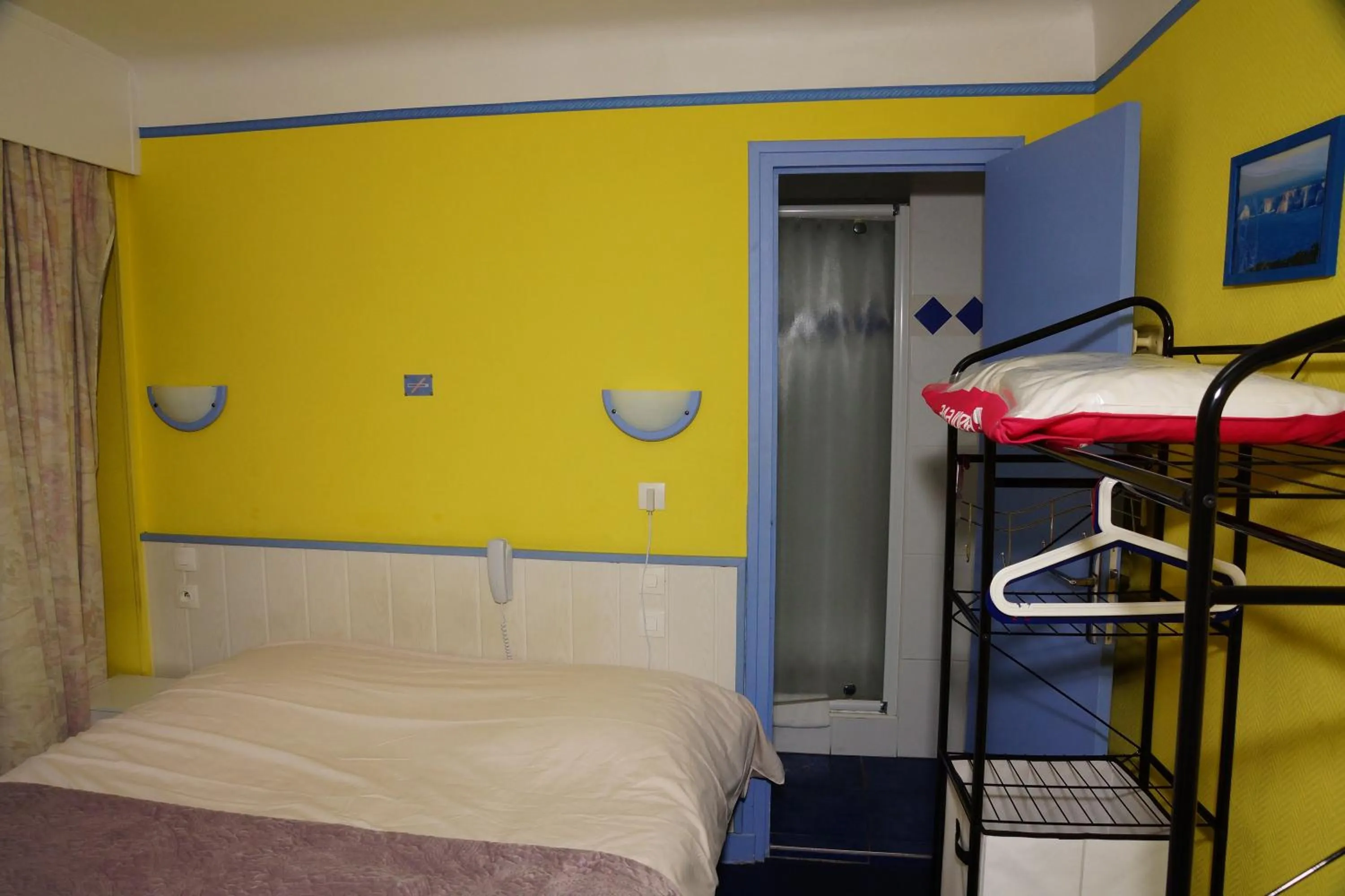 Bedroom, Bed in Le Richelieu