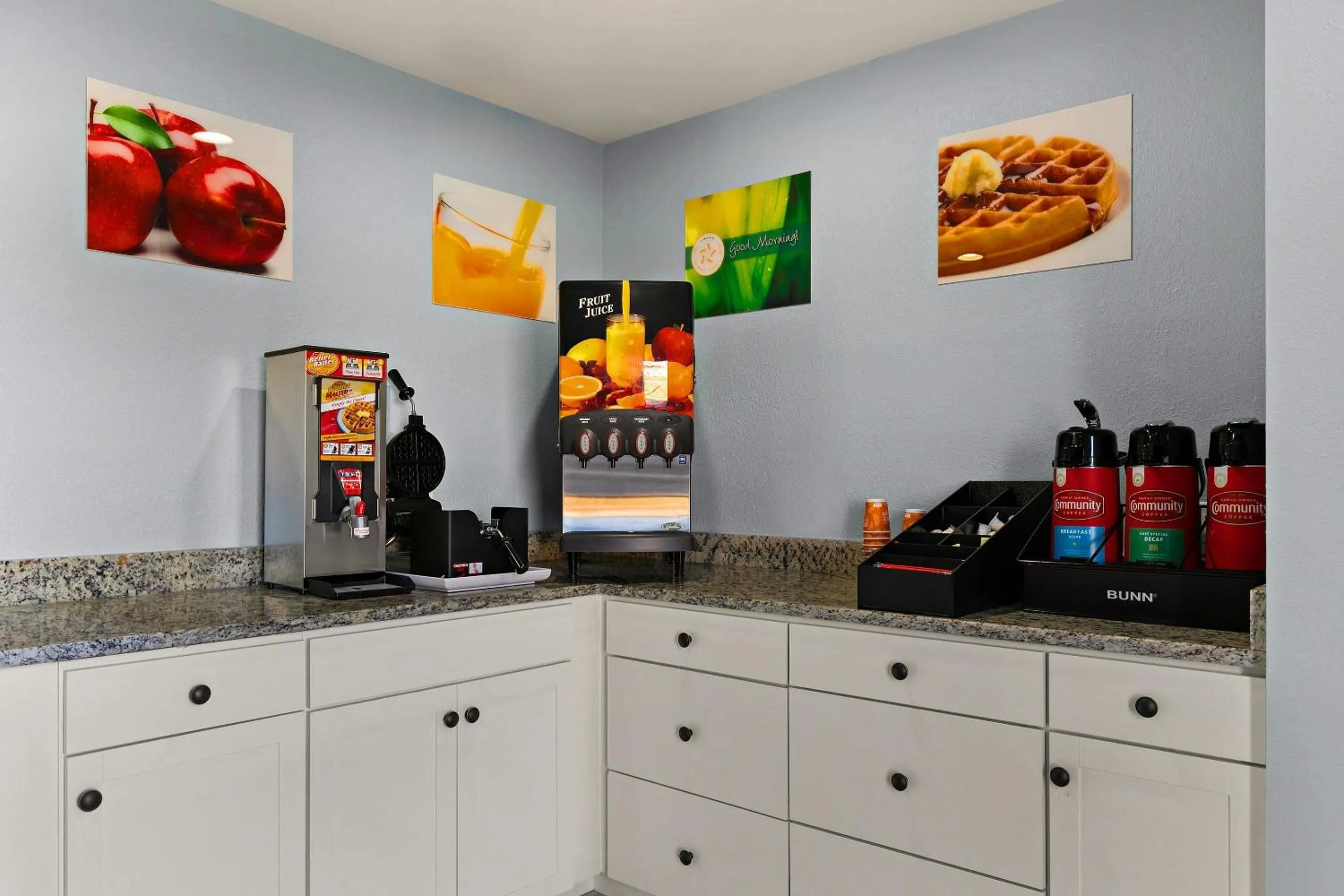 Breakfast in Quality Inn