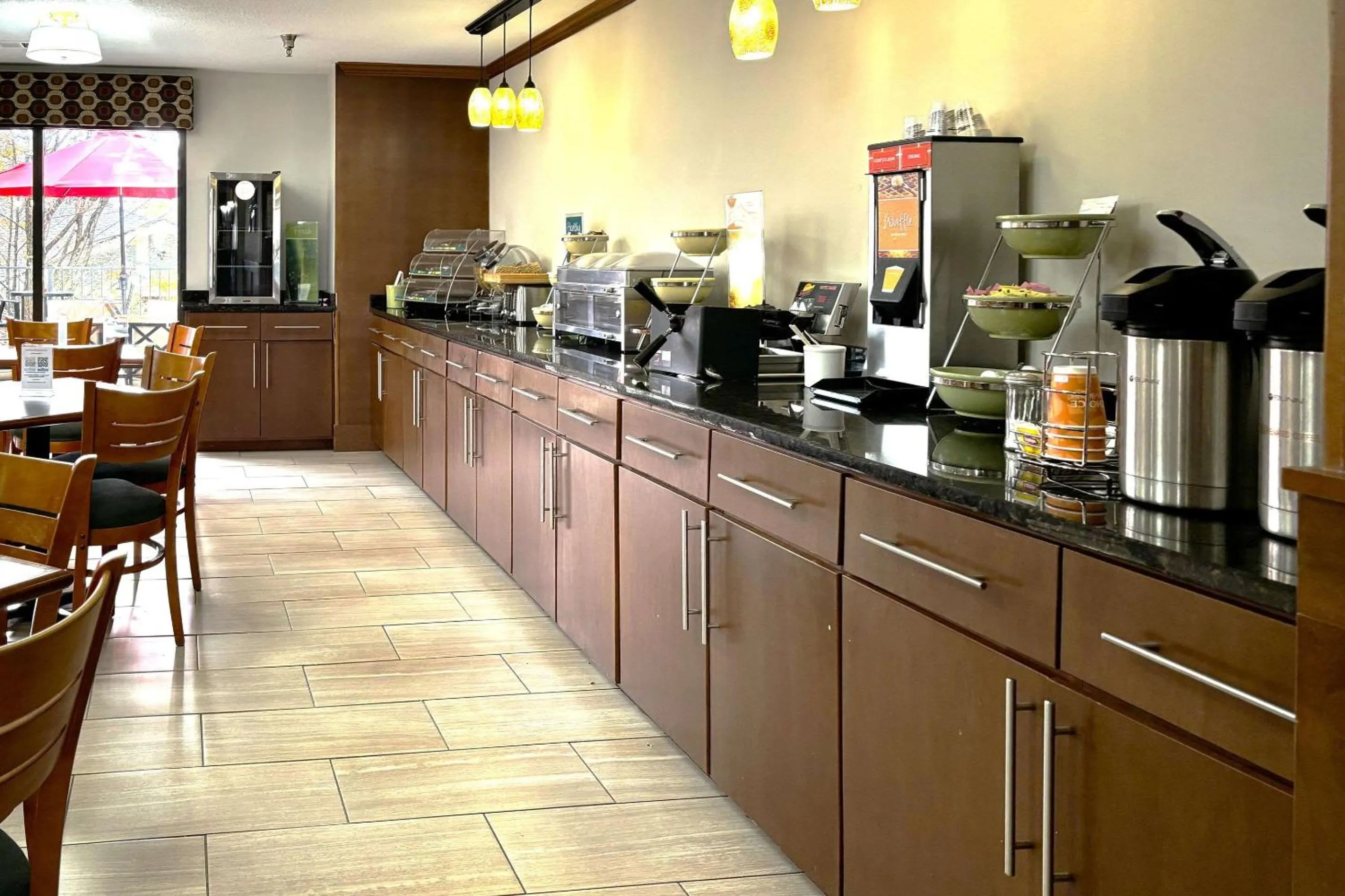 Breakfast in Quality Inn & Suites Dawsonville