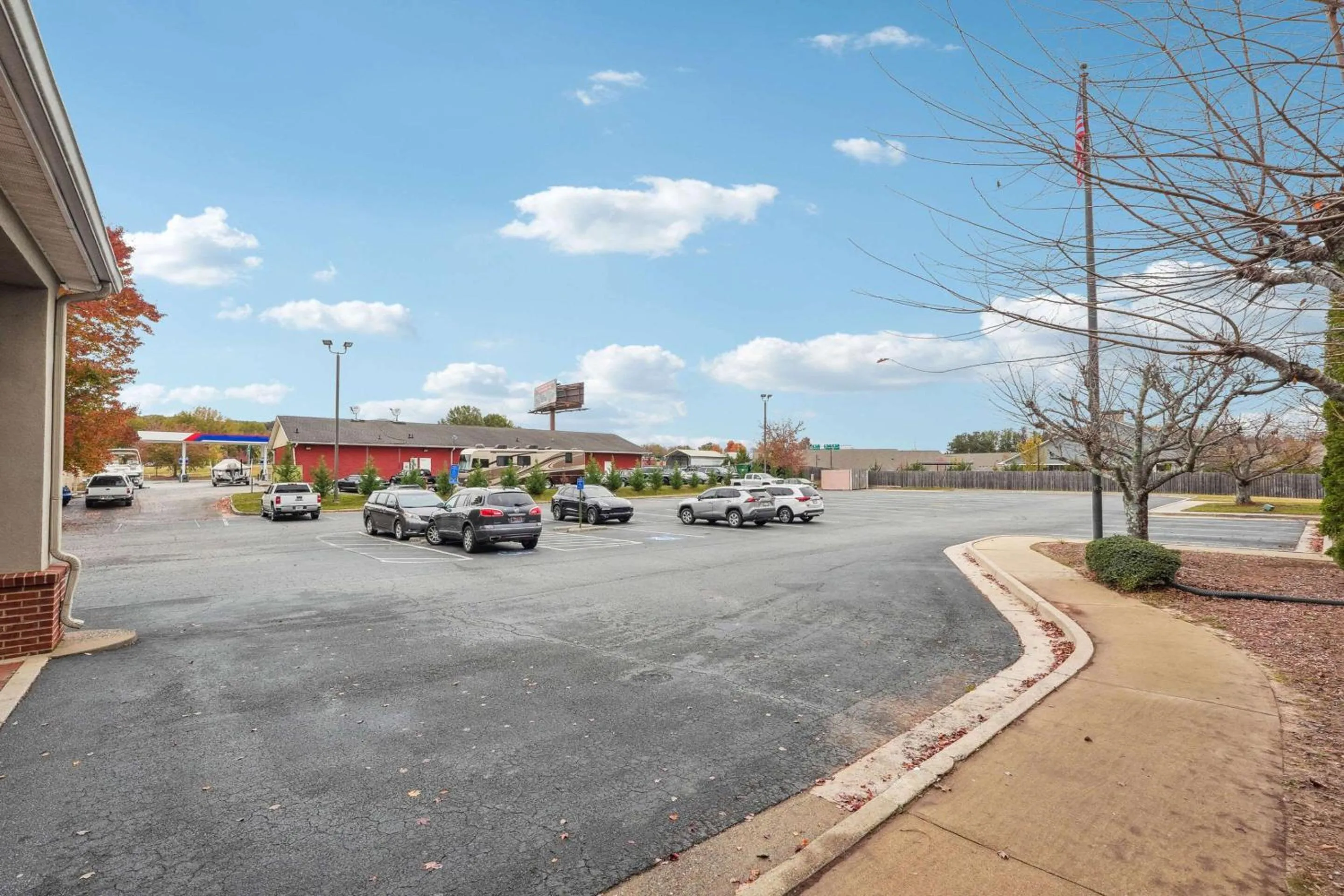 Property building in Quality Inn & Suites Dawsonville