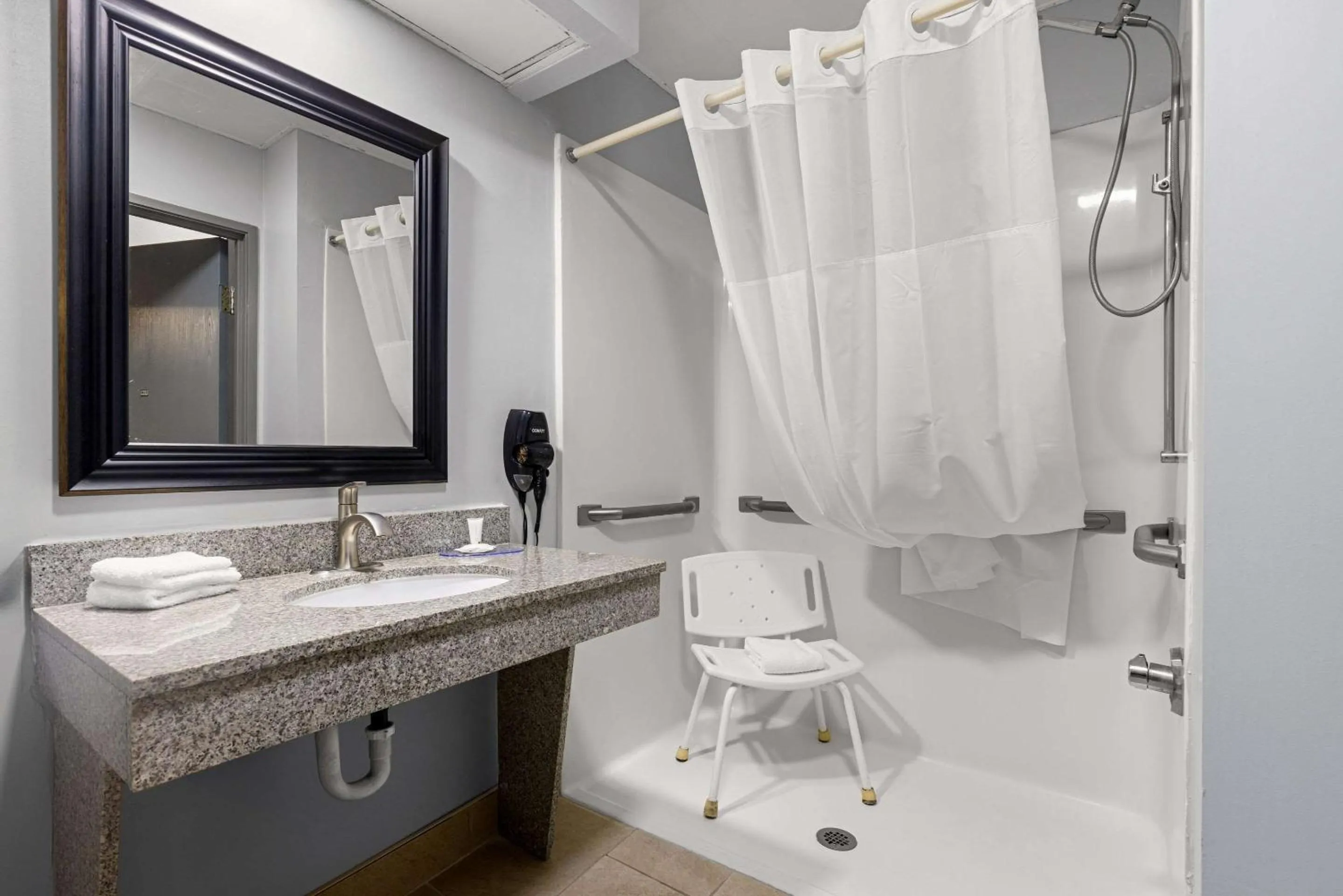 Bedroom in Clarion Pointe Hinesville near Fort Stewart