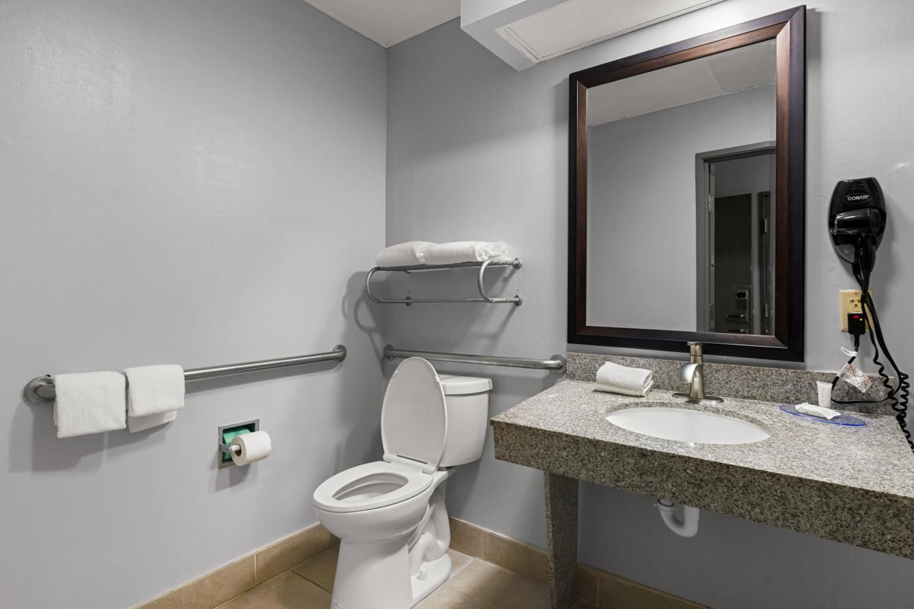 Toilet in Clarion Pointe Hinesville near Fort Stewart