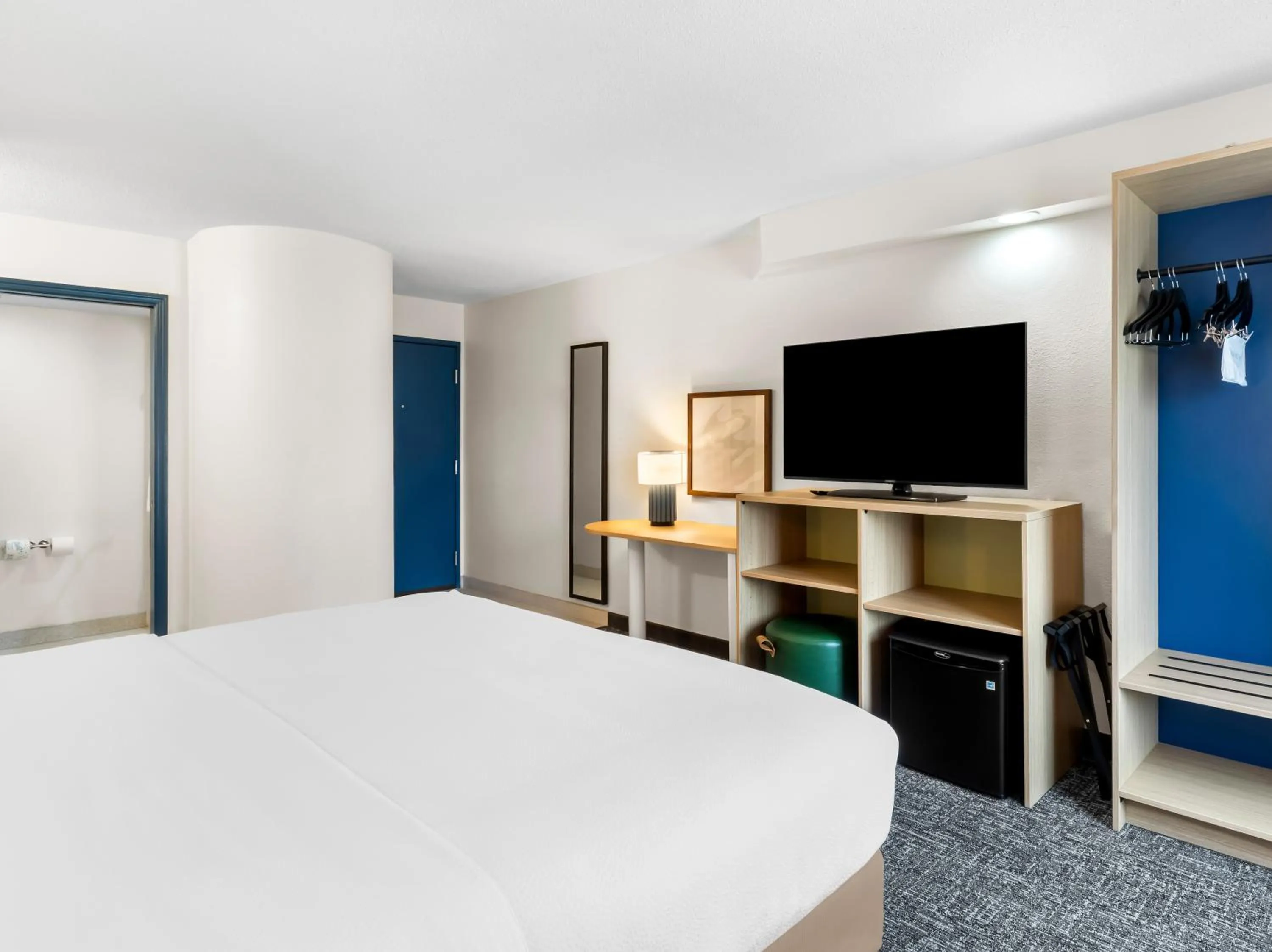 Guests, Bed in Spark by Hilton Augusta