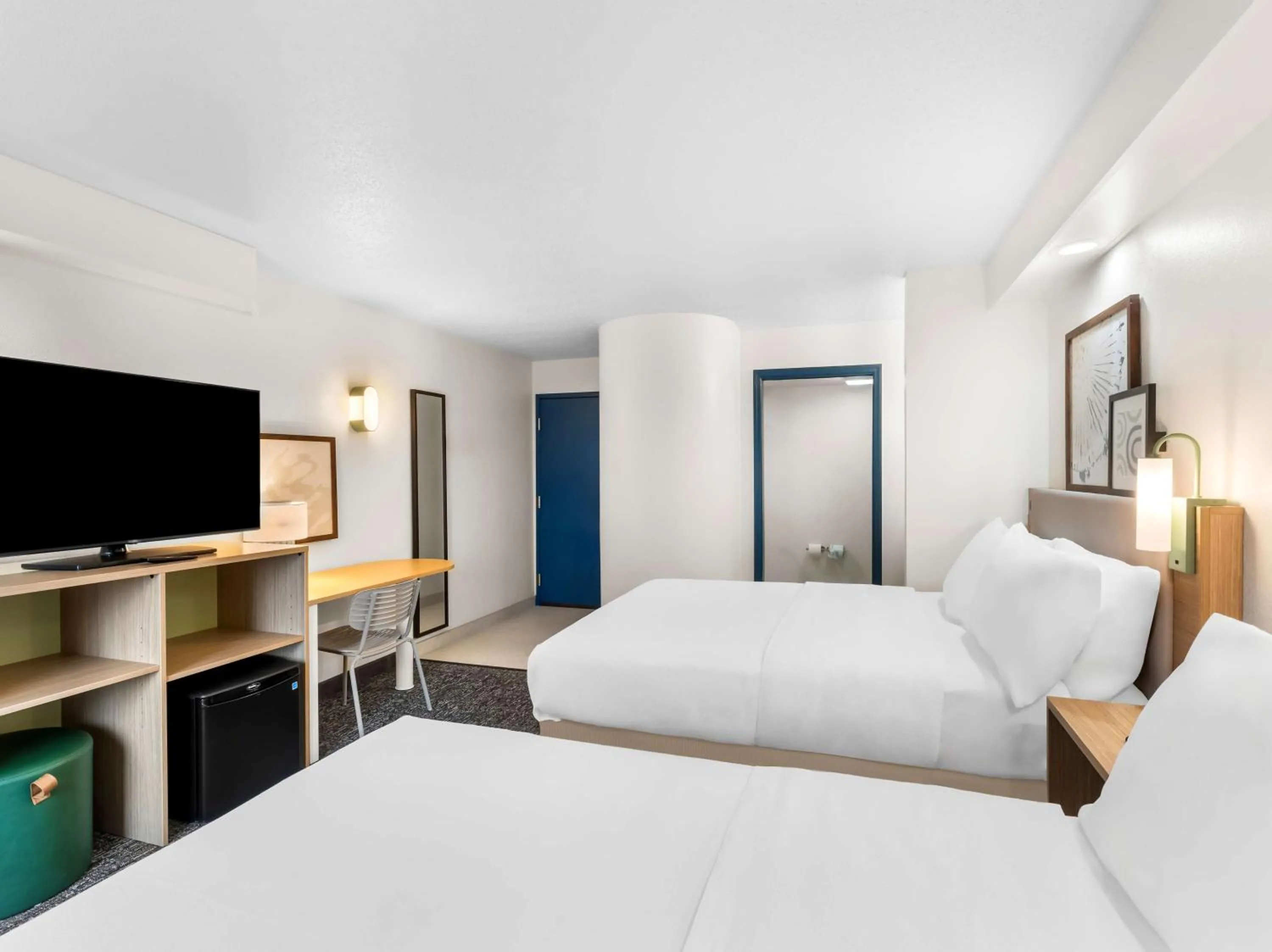 Bed in Spark by Hilton Augusta