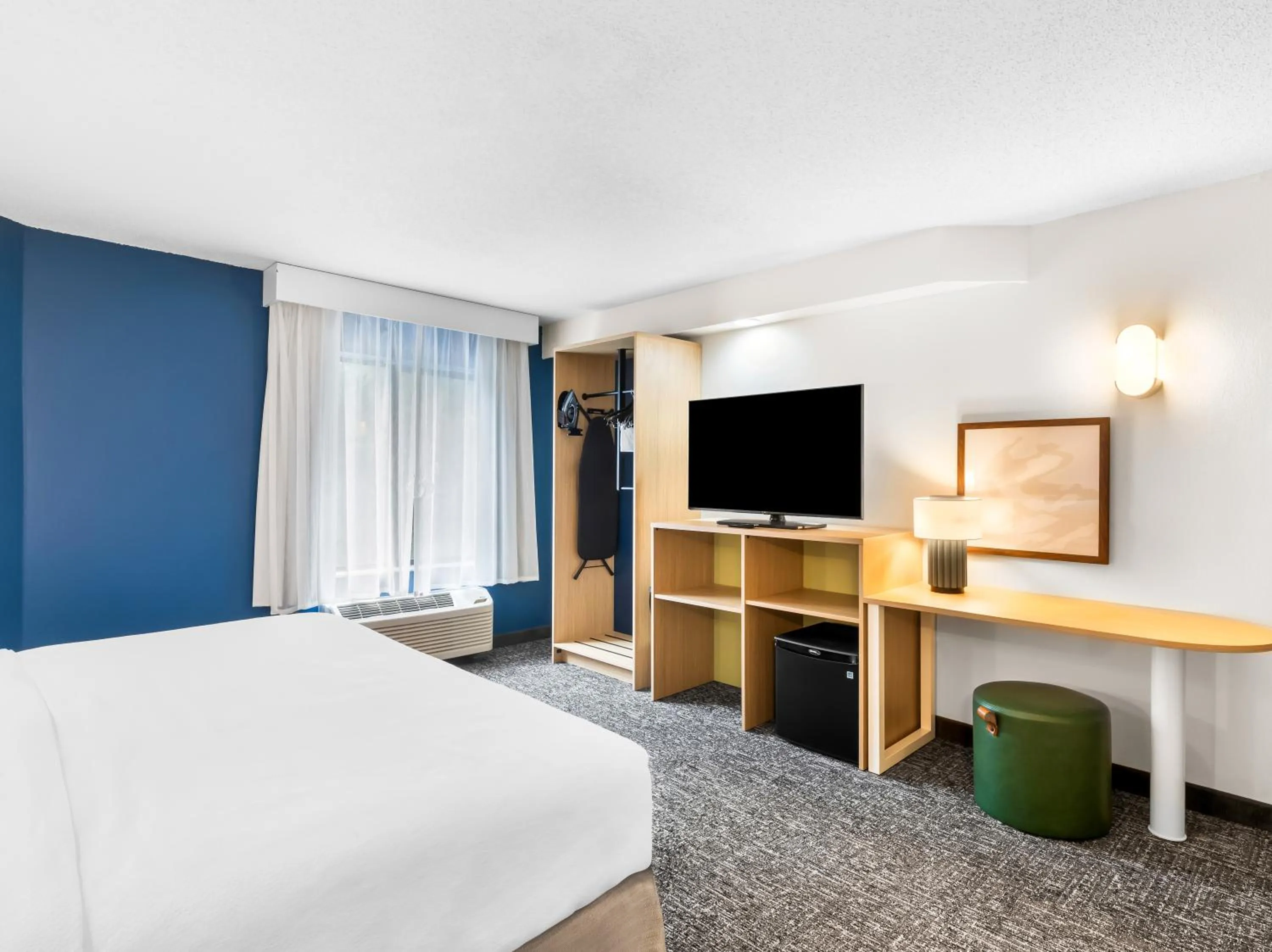 Bedroom, Bed in Spark by Hilton Augusta