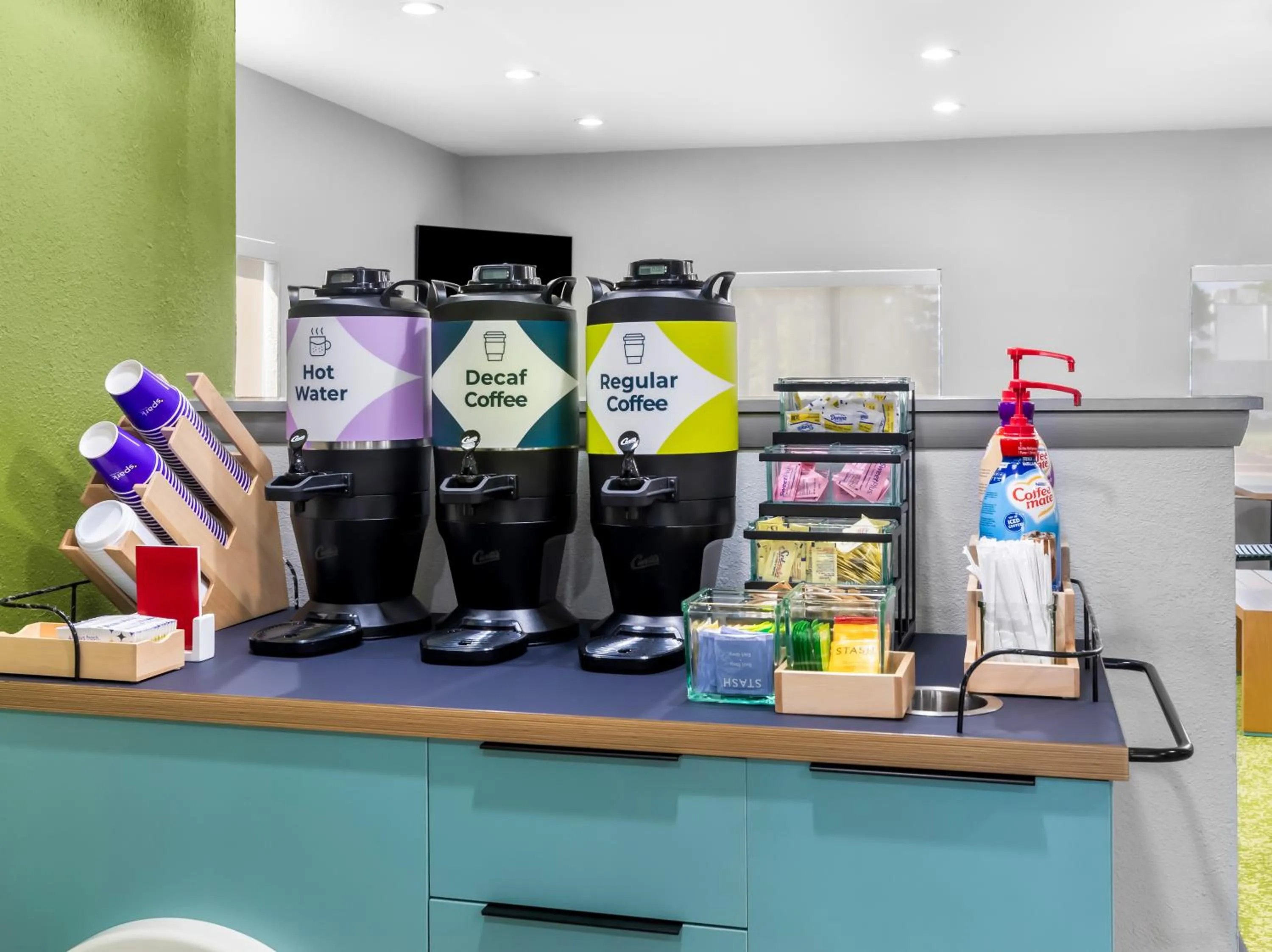 Coffee/tea facilities in Spark by Hilton Augusta