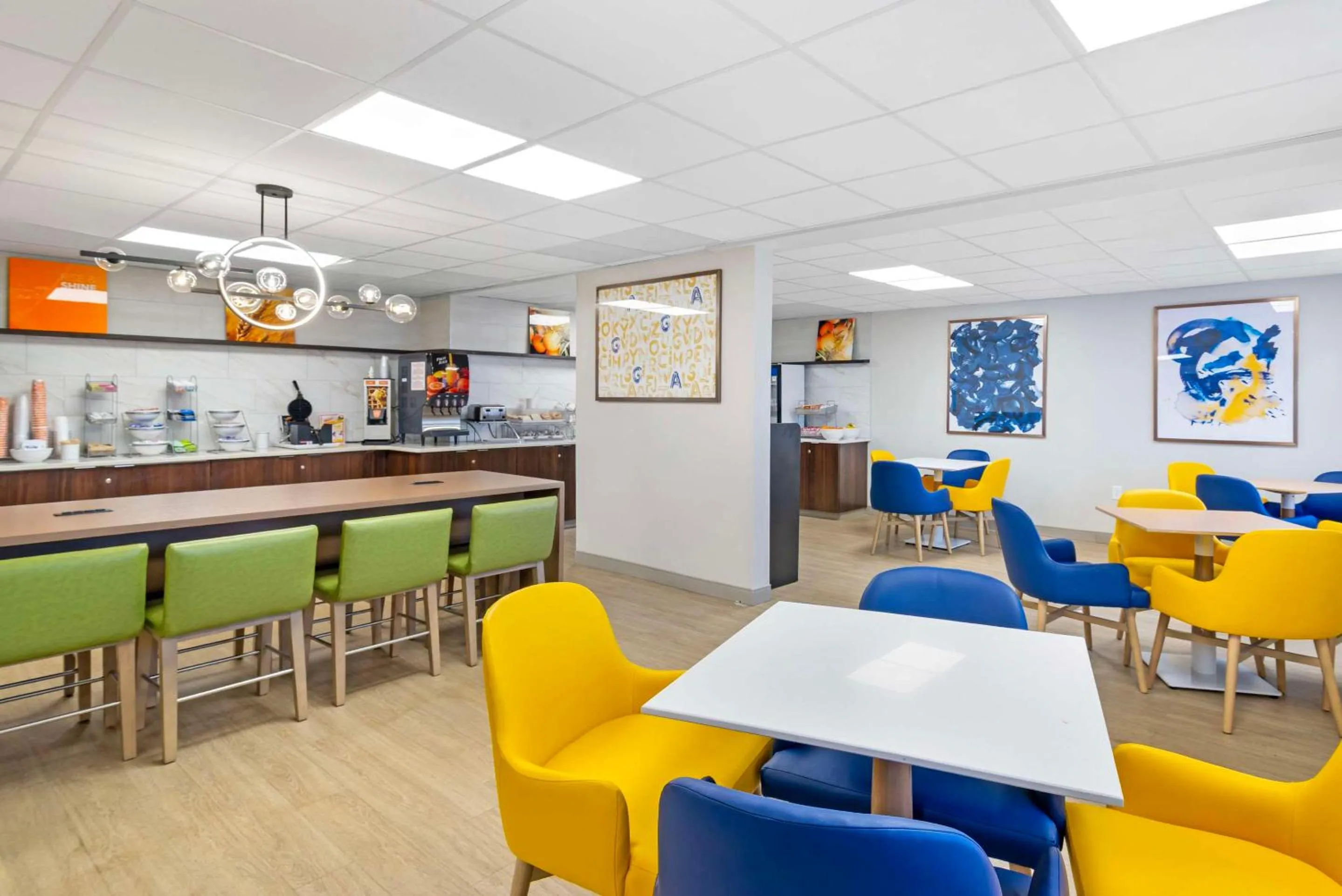 Breakfast in Comfort Suites Northside Hospital Gwinnett