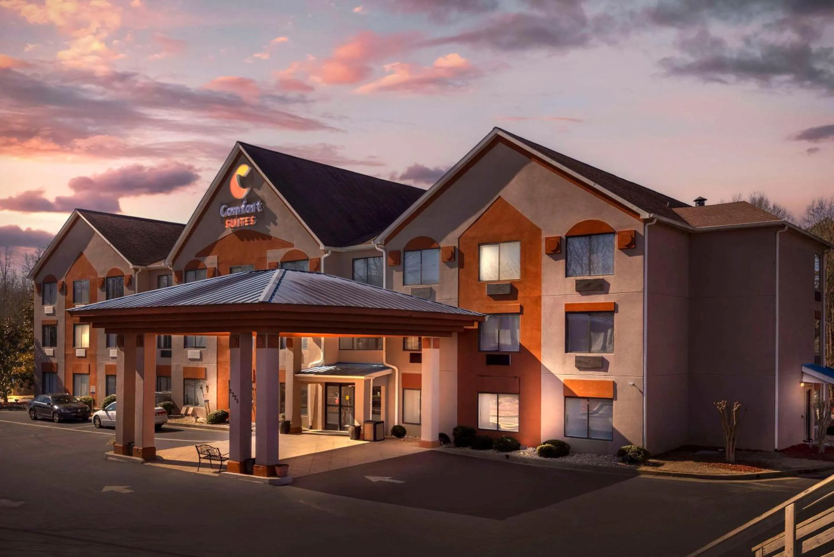 Property building in Comfort Suites Northside Hospital Gwinnett