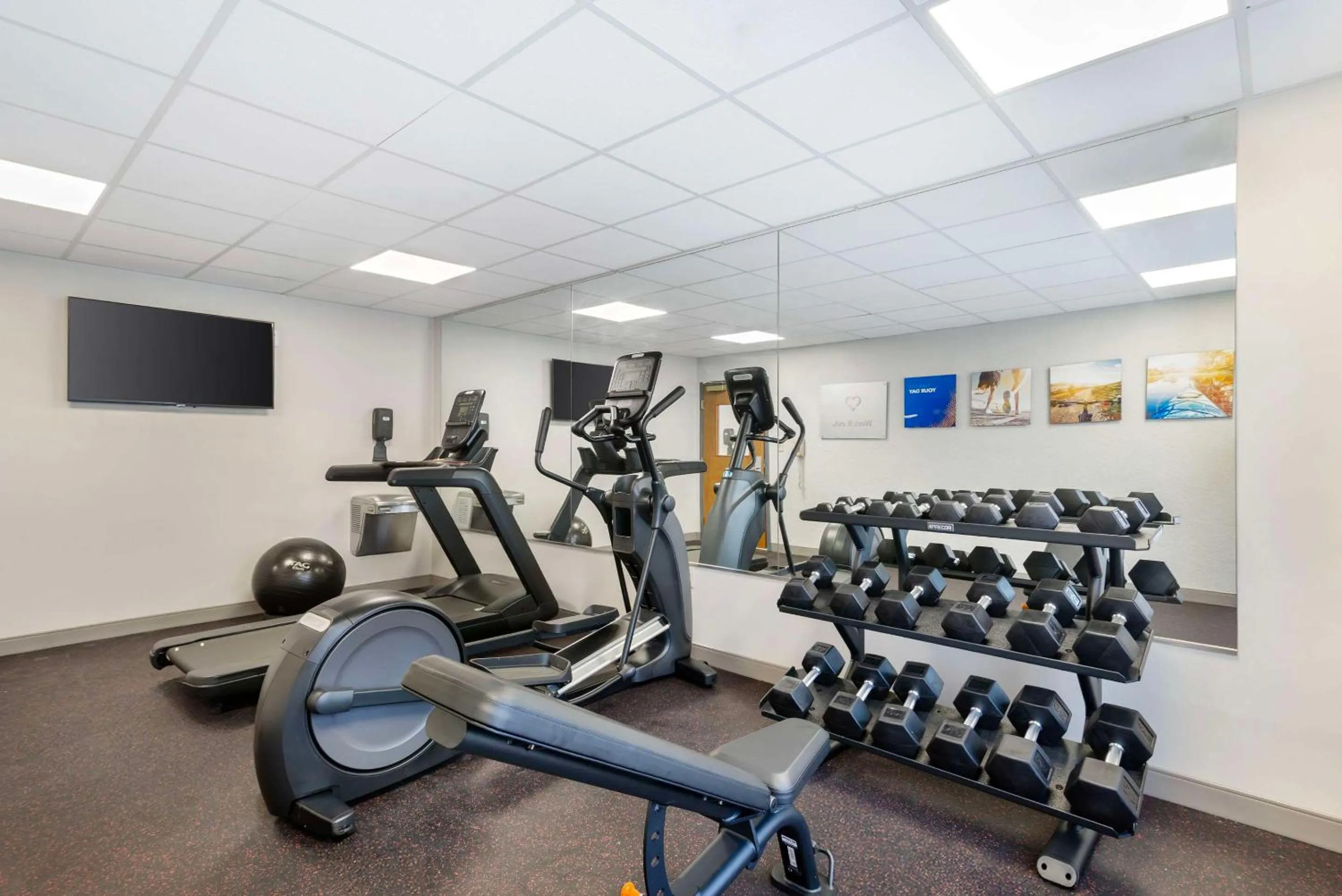 Fitness centre/facilities in Comfort Suites Northside Hospital Gwinnett