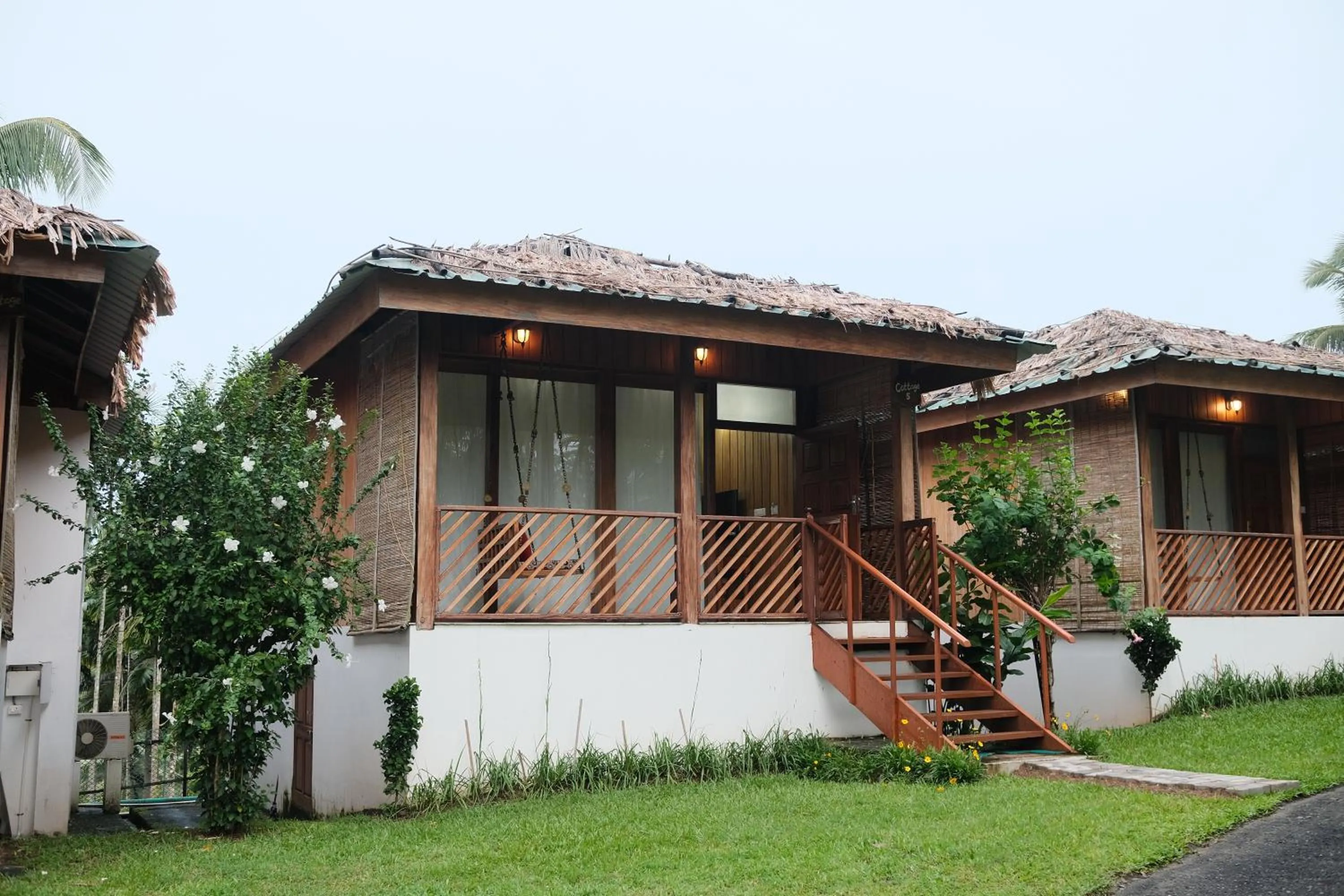 Property building in Rainforest Resort