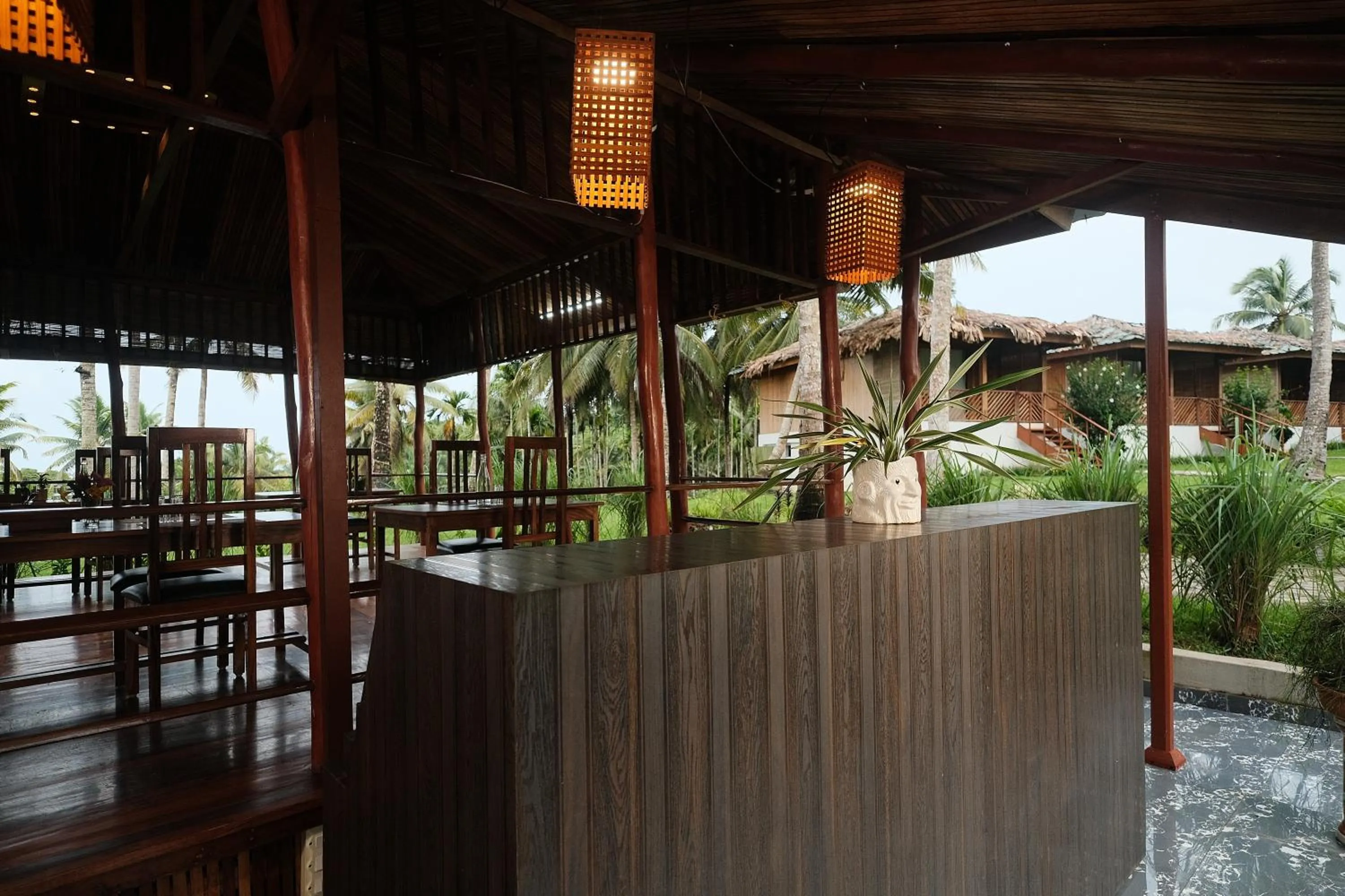 Restaurant/places to eat in Rainforest Resort