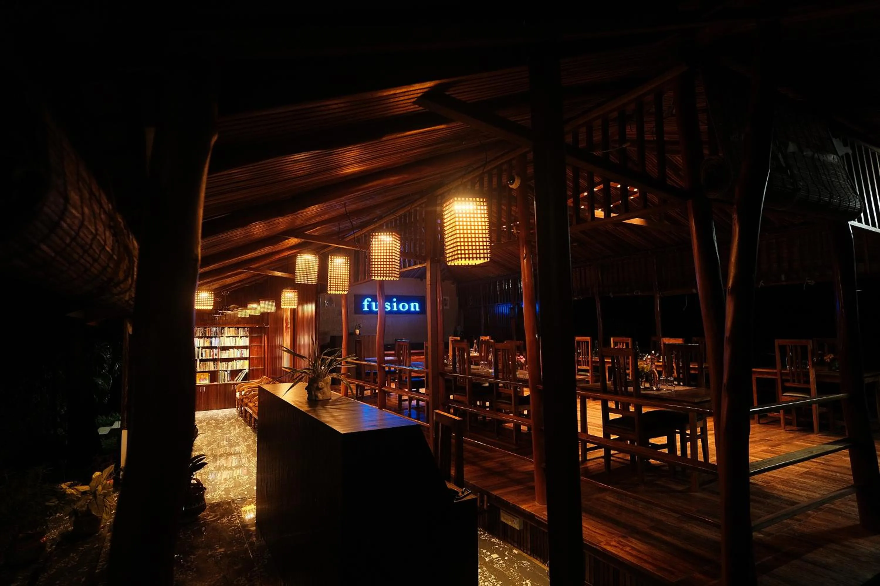 Restaurant/places to eat in Rainforest Resort