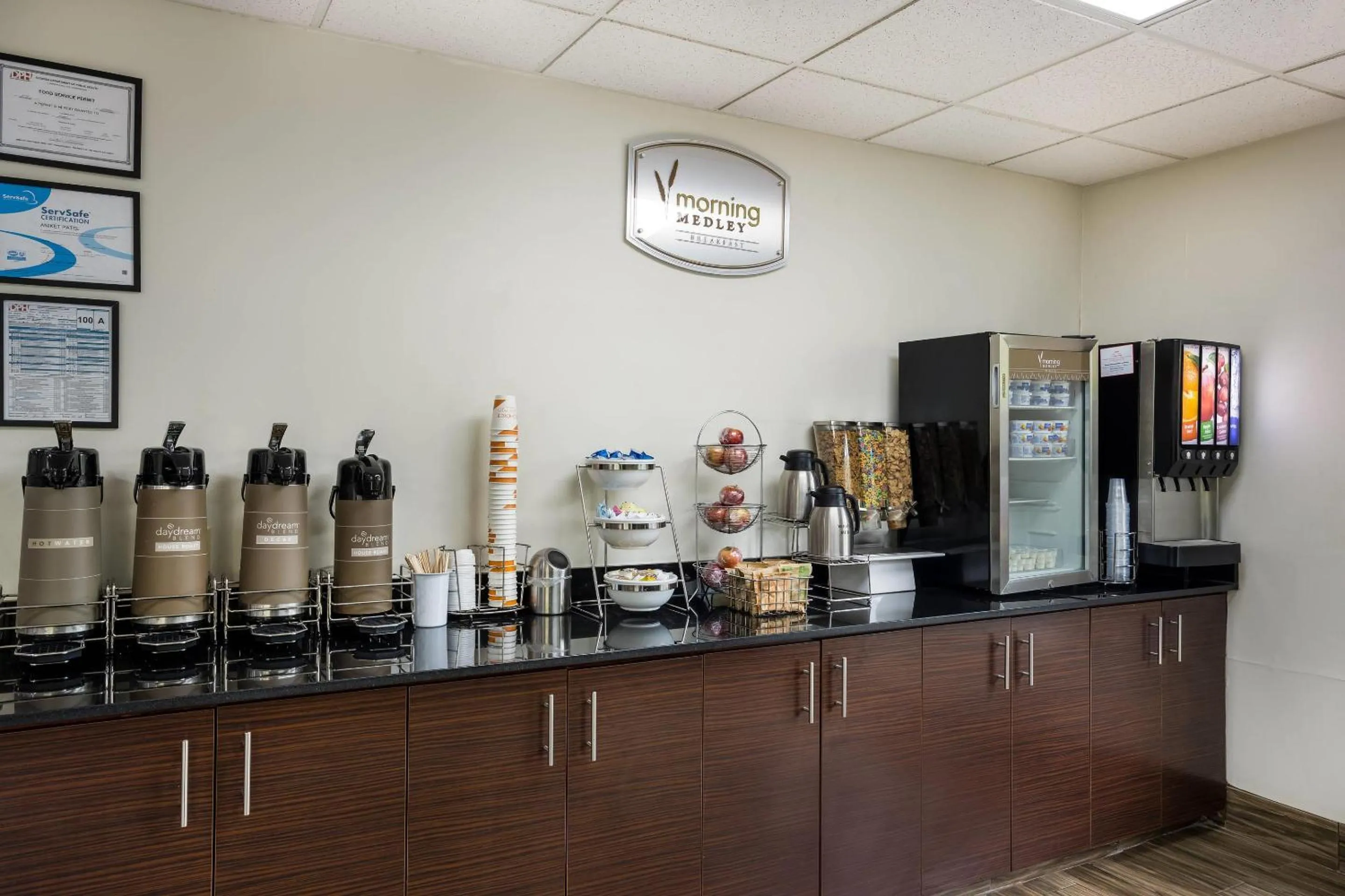 Breakfast in Sleep Inn & Suites Valdosta Mall Area