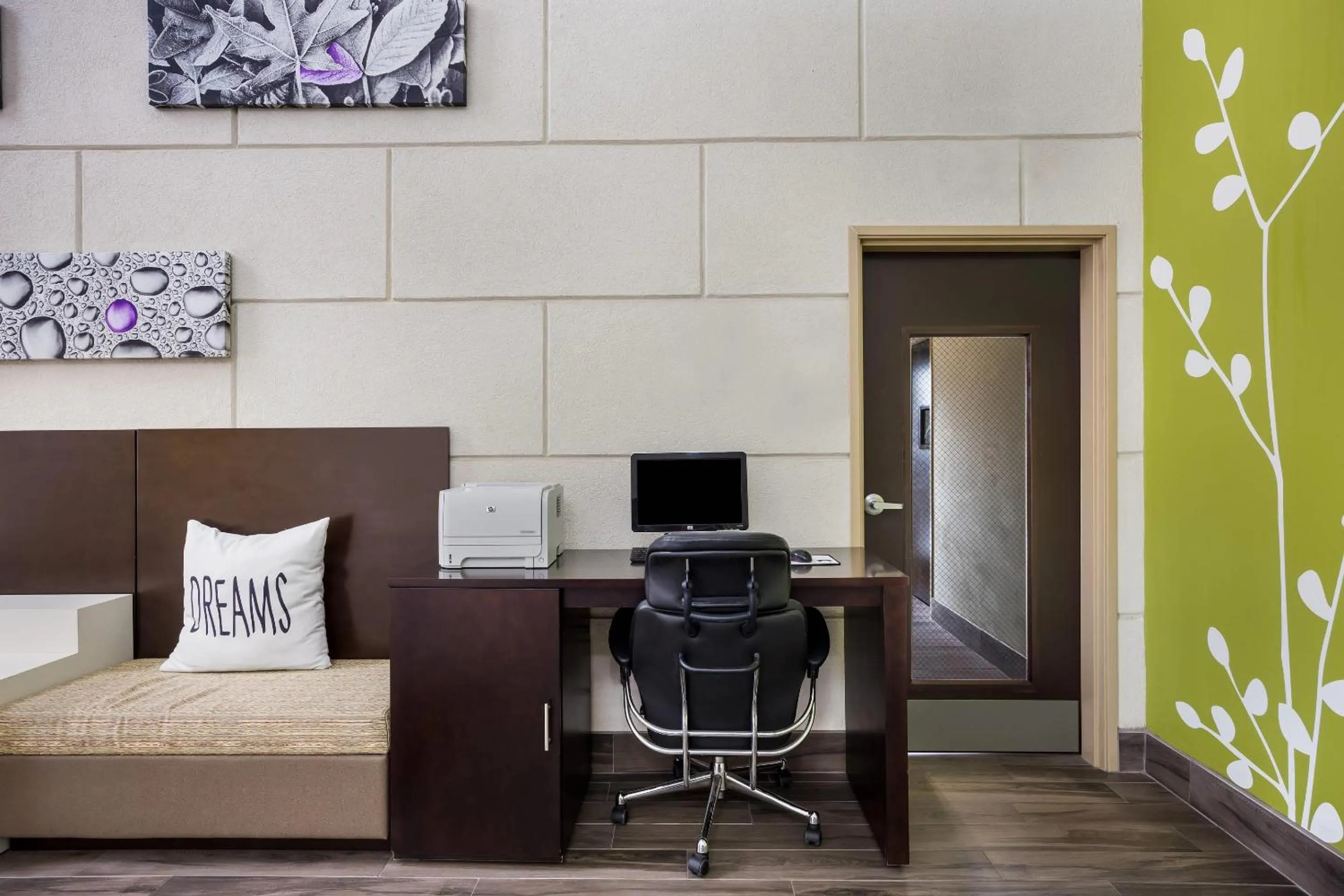 Business facilities, Bed in Sleep Inn & Suites Valdosta Mall Area