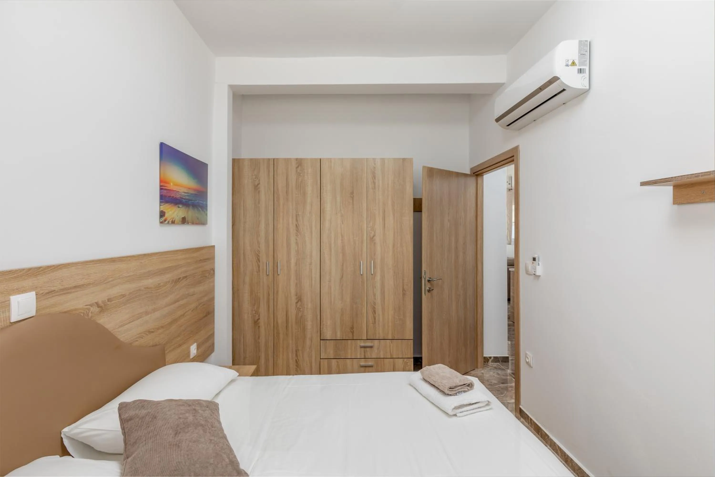 Bedroom, Bed in Paradise Garden