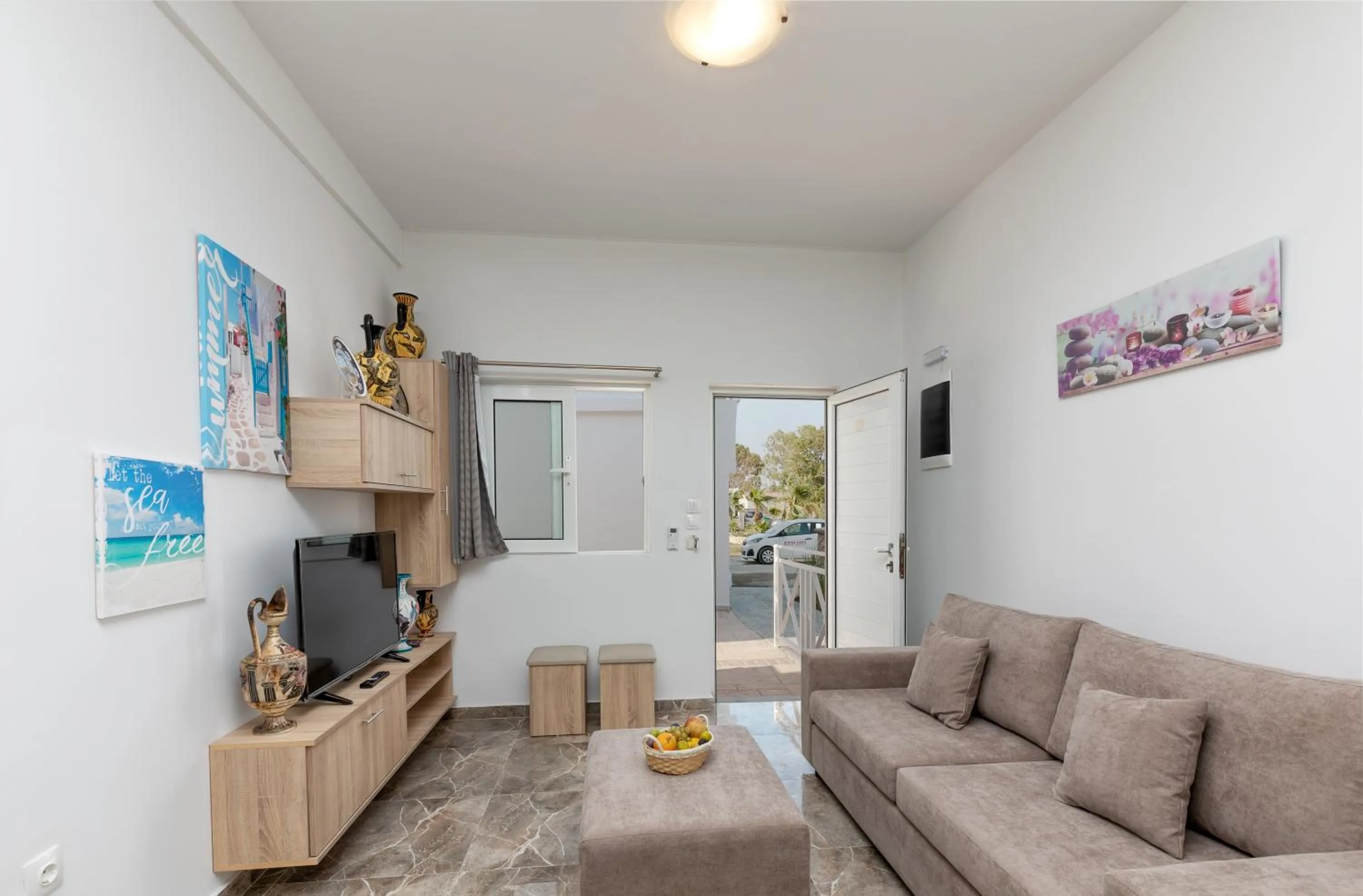 Living room in Paradise Garden