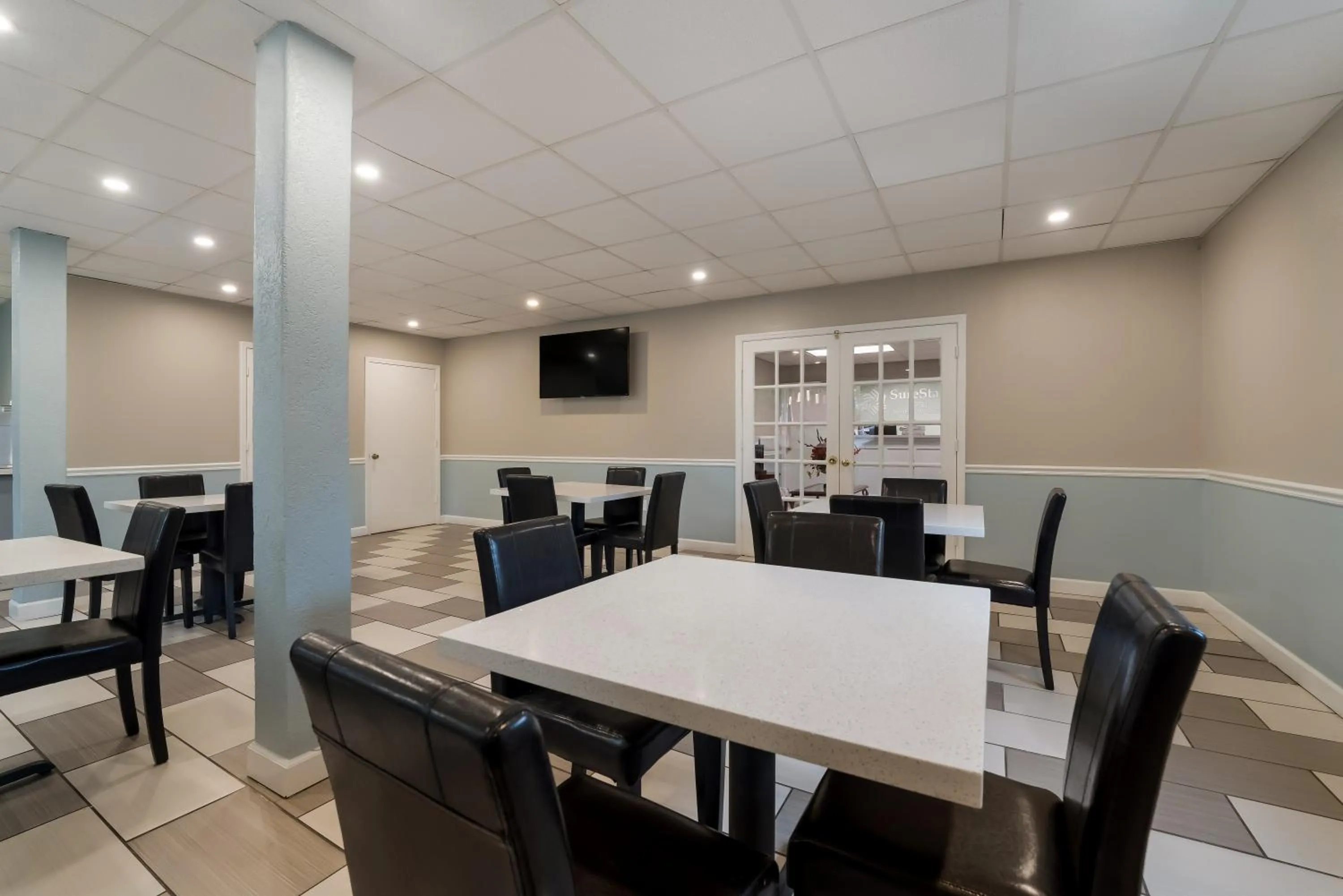 Banquet/Function facilities in SureStay Hotel by Best Western Columbus Downtown