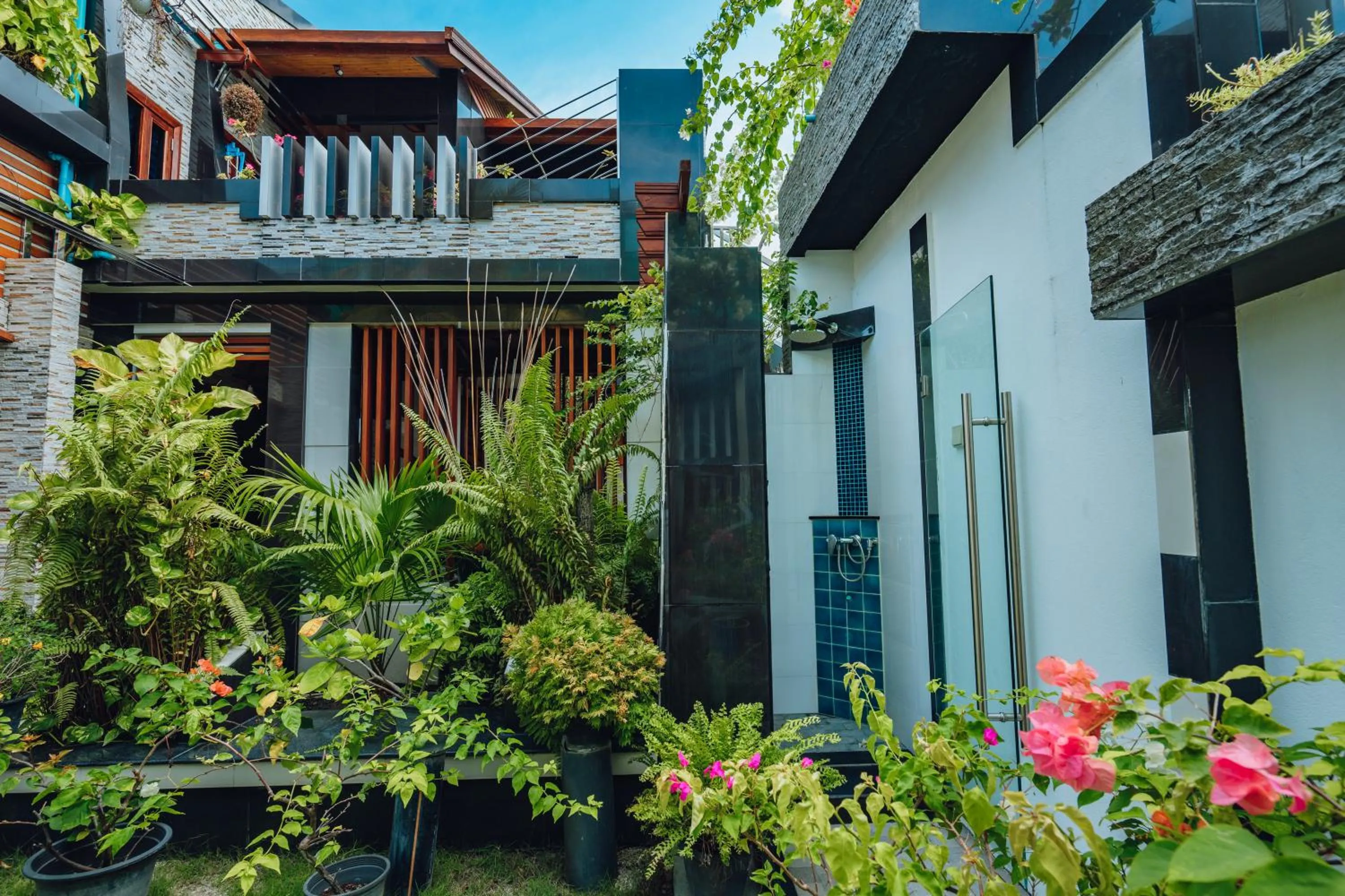 Garden in Millennium Island Residence