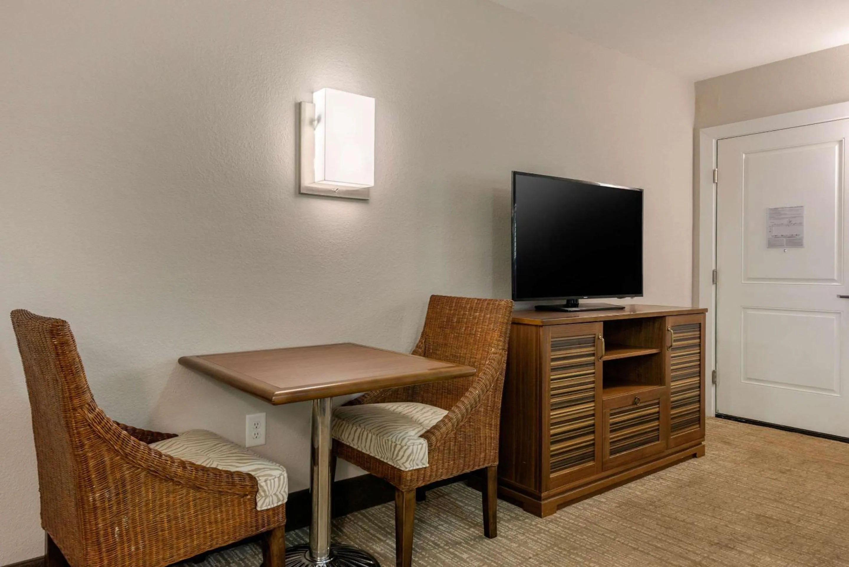 Bedroom in Seafarer Inn & Suites, Ascend Hotel Collection