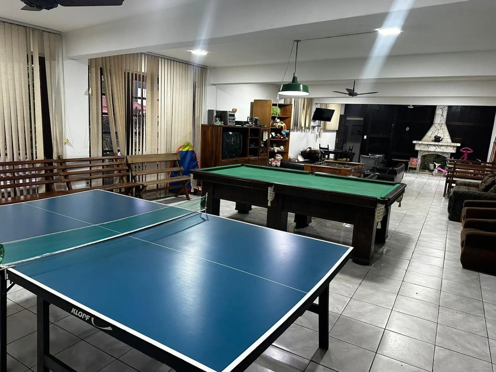 Game Room in Hotel Halloween Inn Penedo