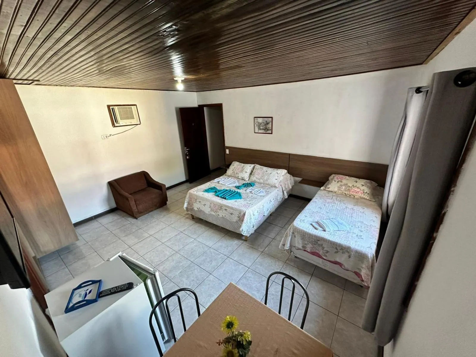 Bedroom, Bed in Hotel Halloween Inn Penedo