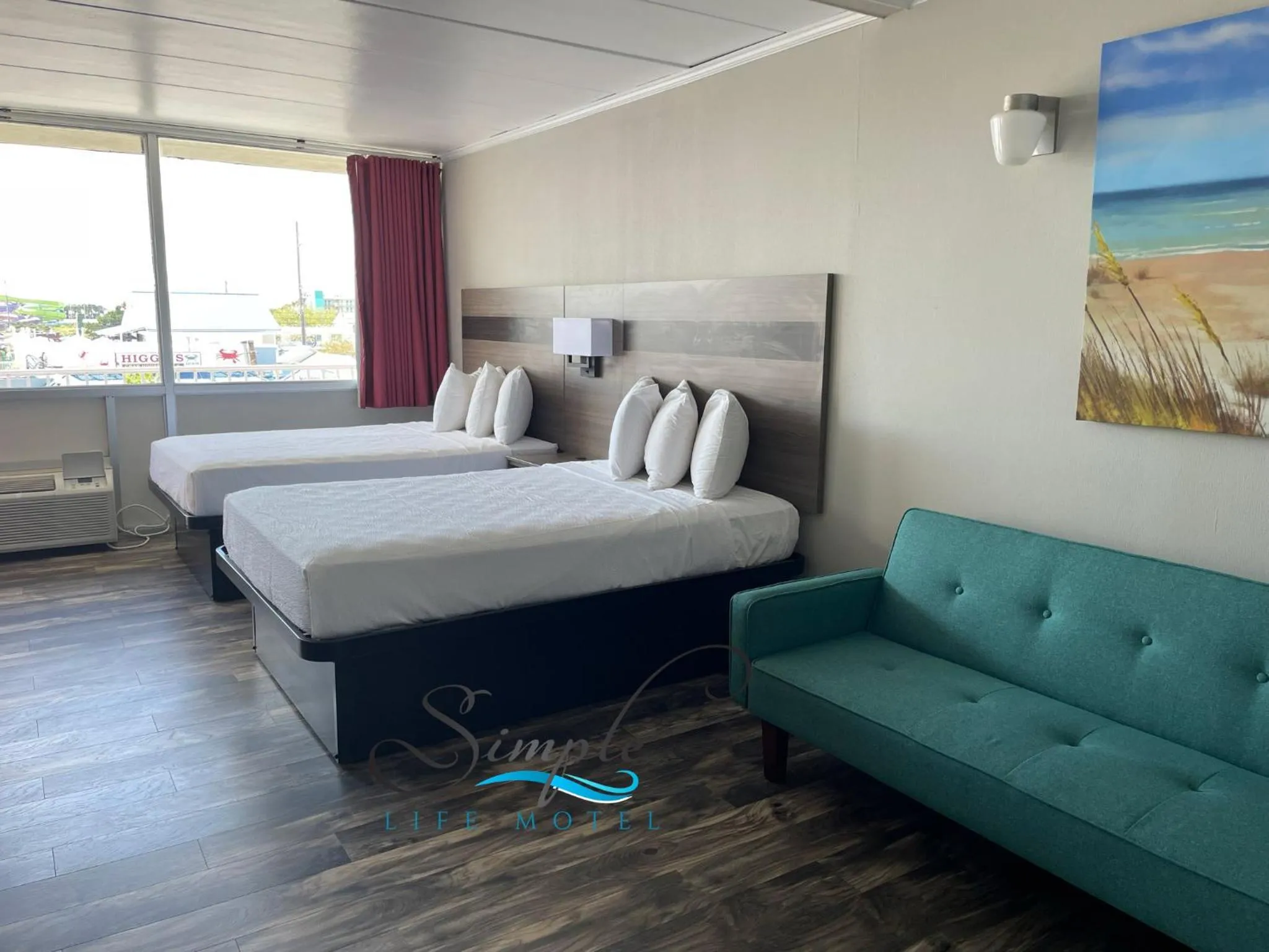 Bedroom, Bed in Simple Life Motel