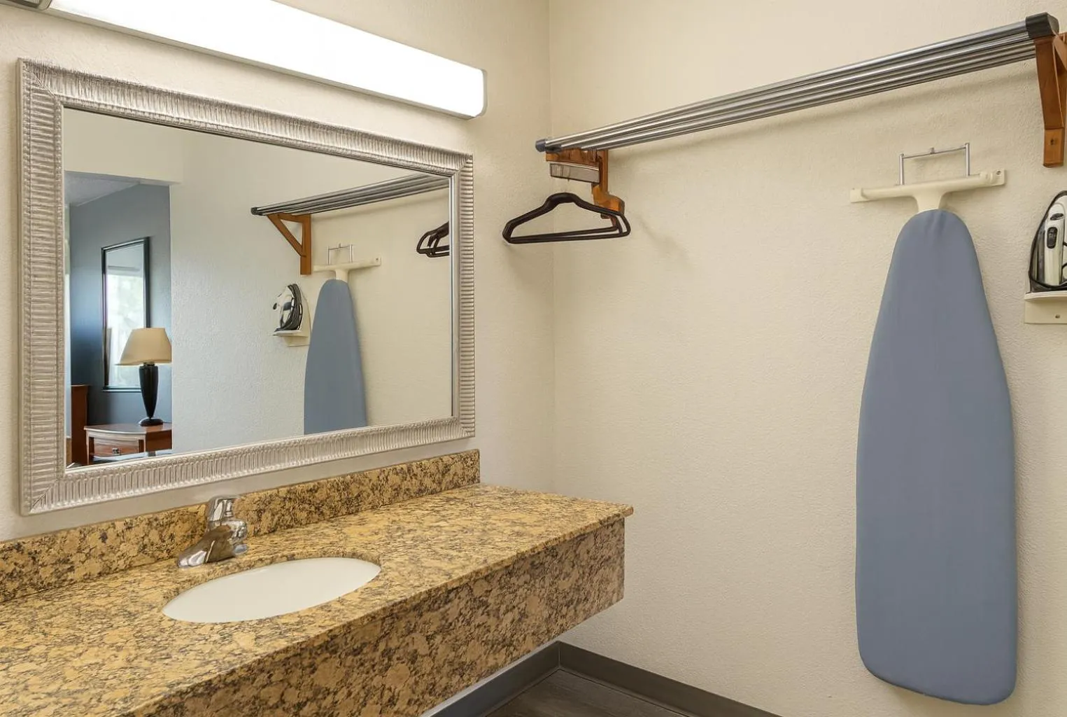 Bathroom in Quality Inn & Suites McDonough South I-75