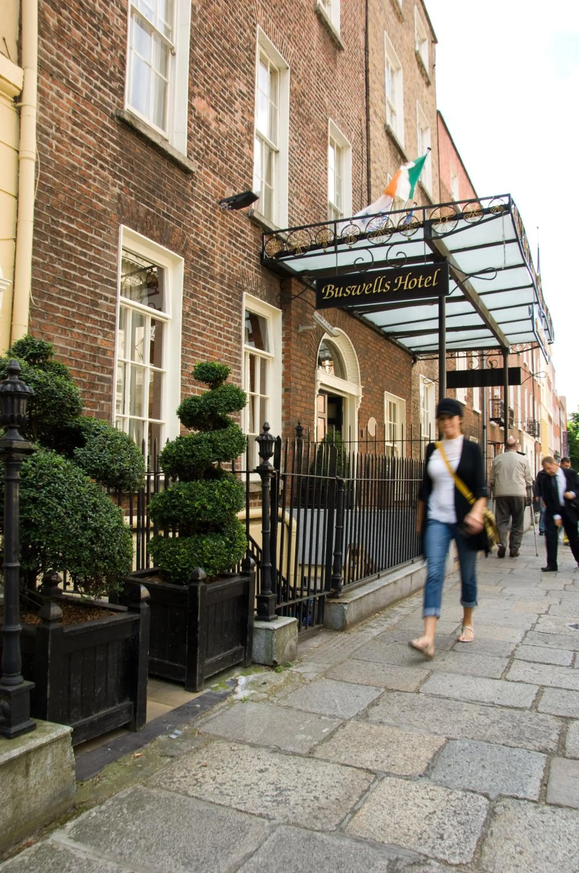 Facade/entrance in Buswells Hotel
