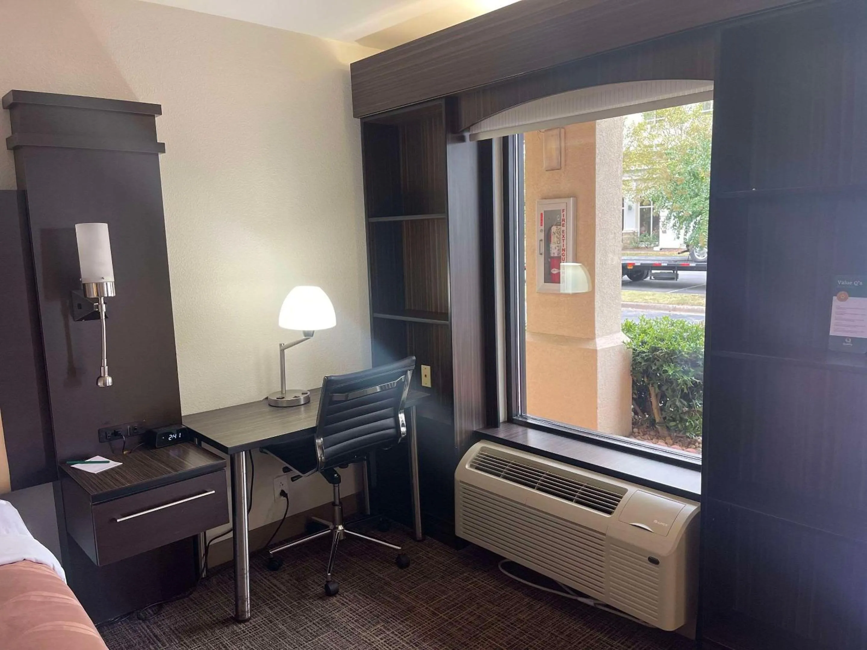 Bedroom in Quality Inn Dalton Central