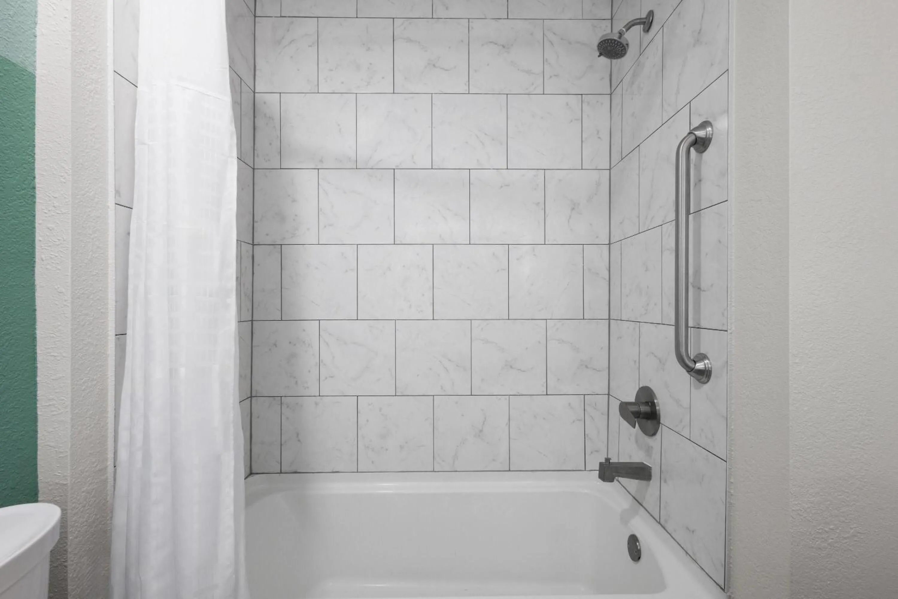 Bathroom in Wingate by Wyndham Kings Bay Naval Base I-95