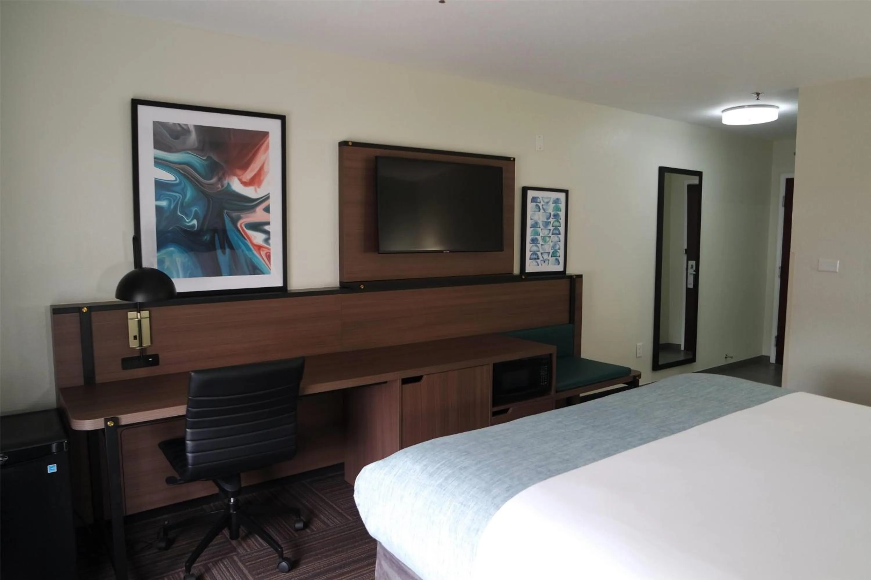 Photo of the whole room, Bed in Wingate by Wyndham Kings Bay Naval Base I-95