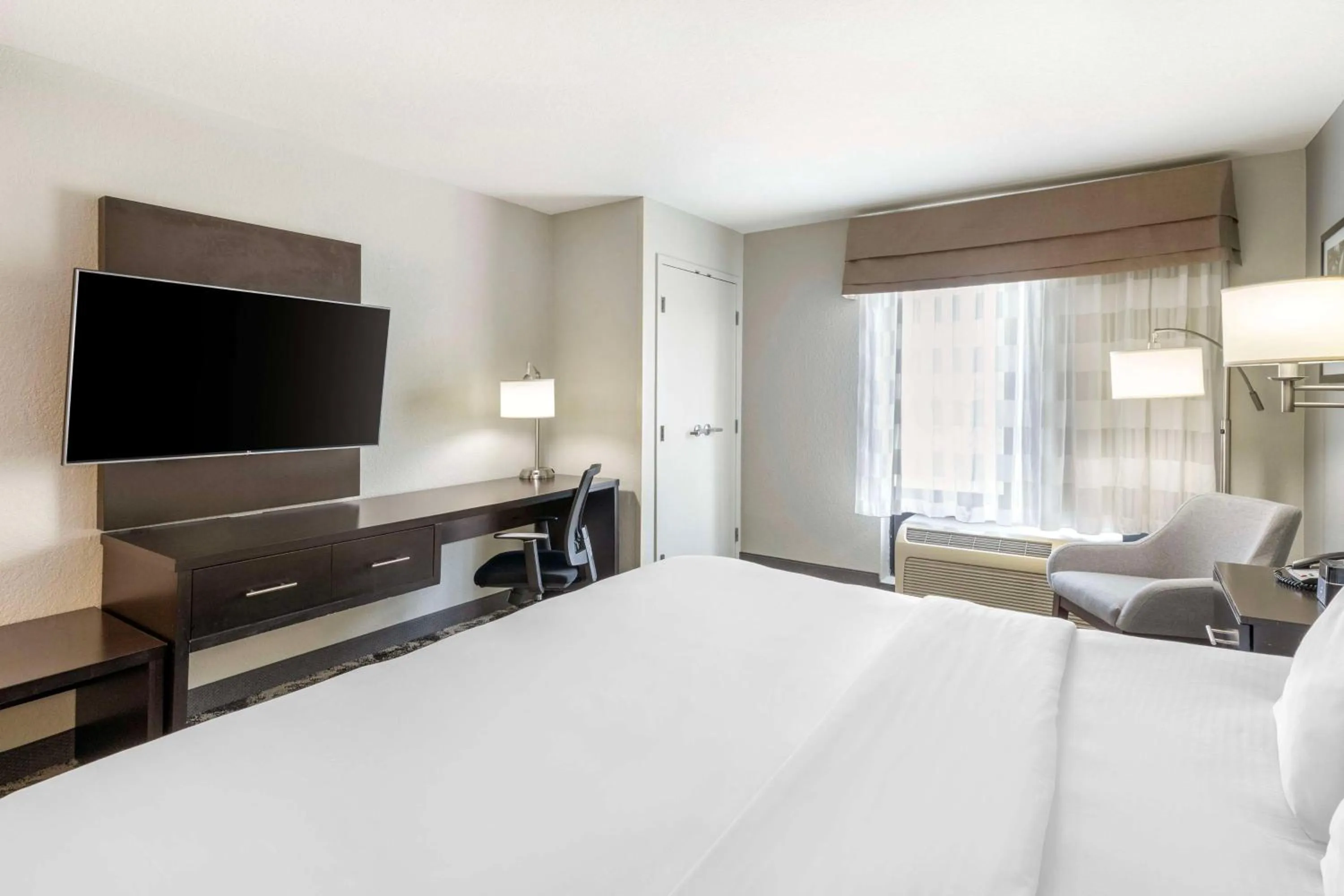 Bedroom, Bed in Best Western Plus Fairburn Atlanta Southwest