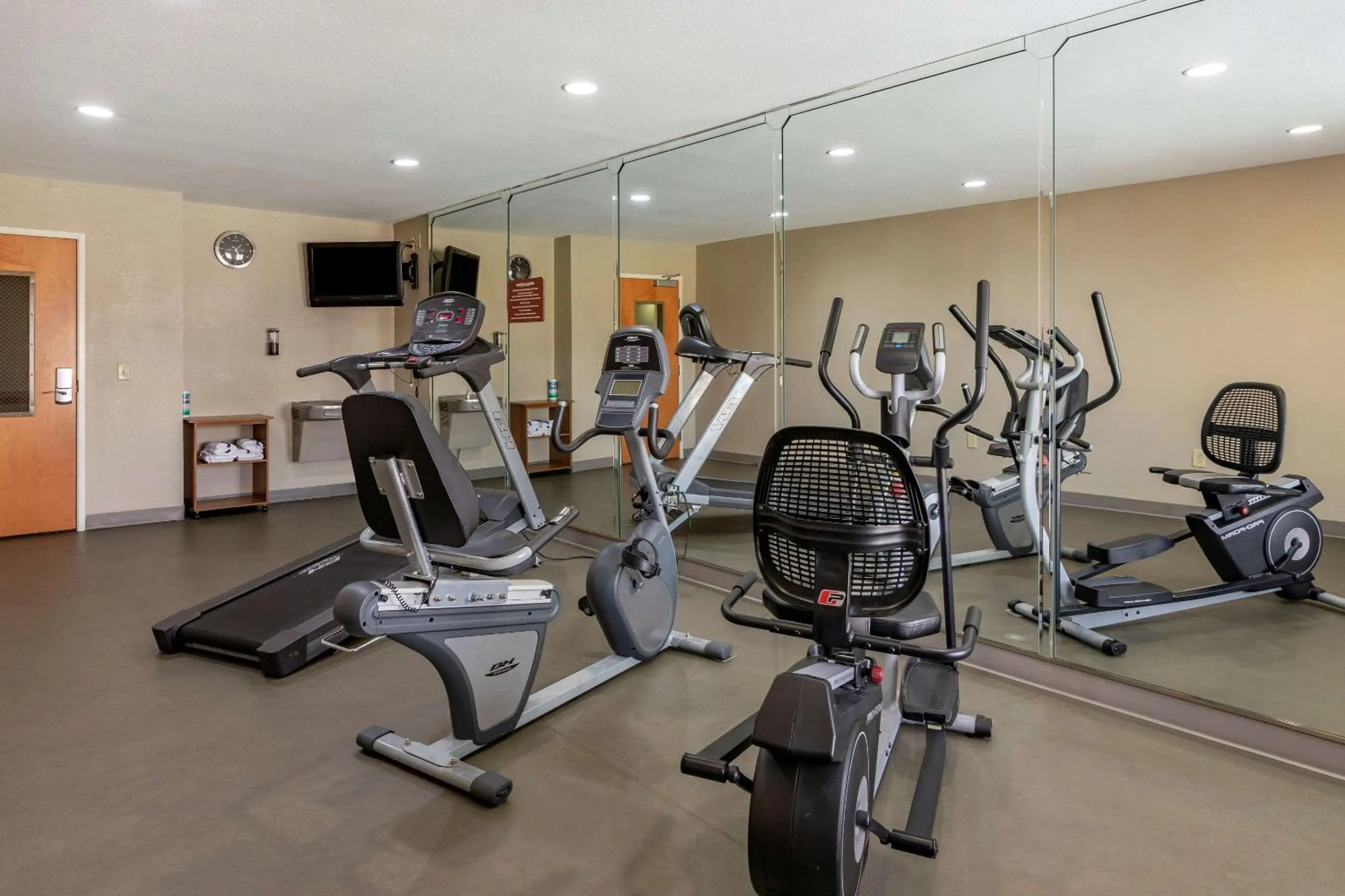 Fitness centre/facilities in Sleep Inn & Suites Brunswick North