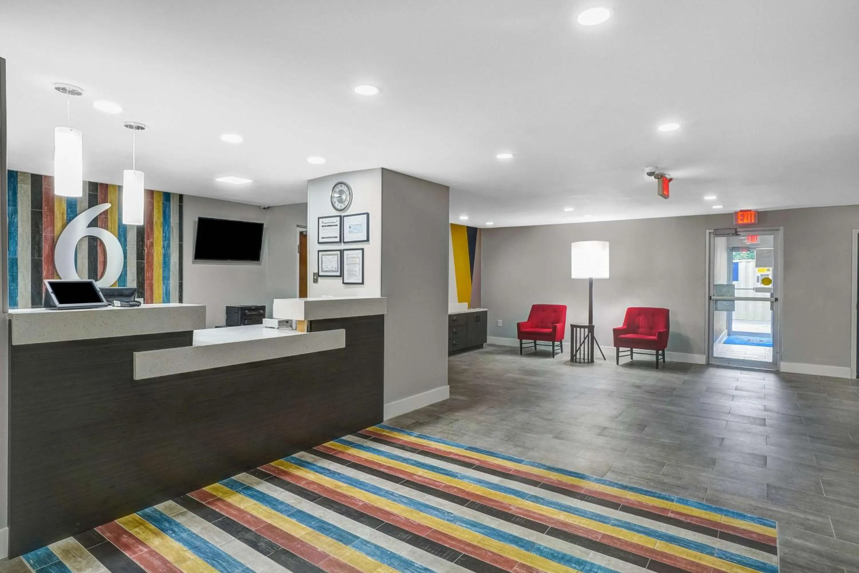 Lobby or reception in Studio 6 Duluth GA Near Gas South District