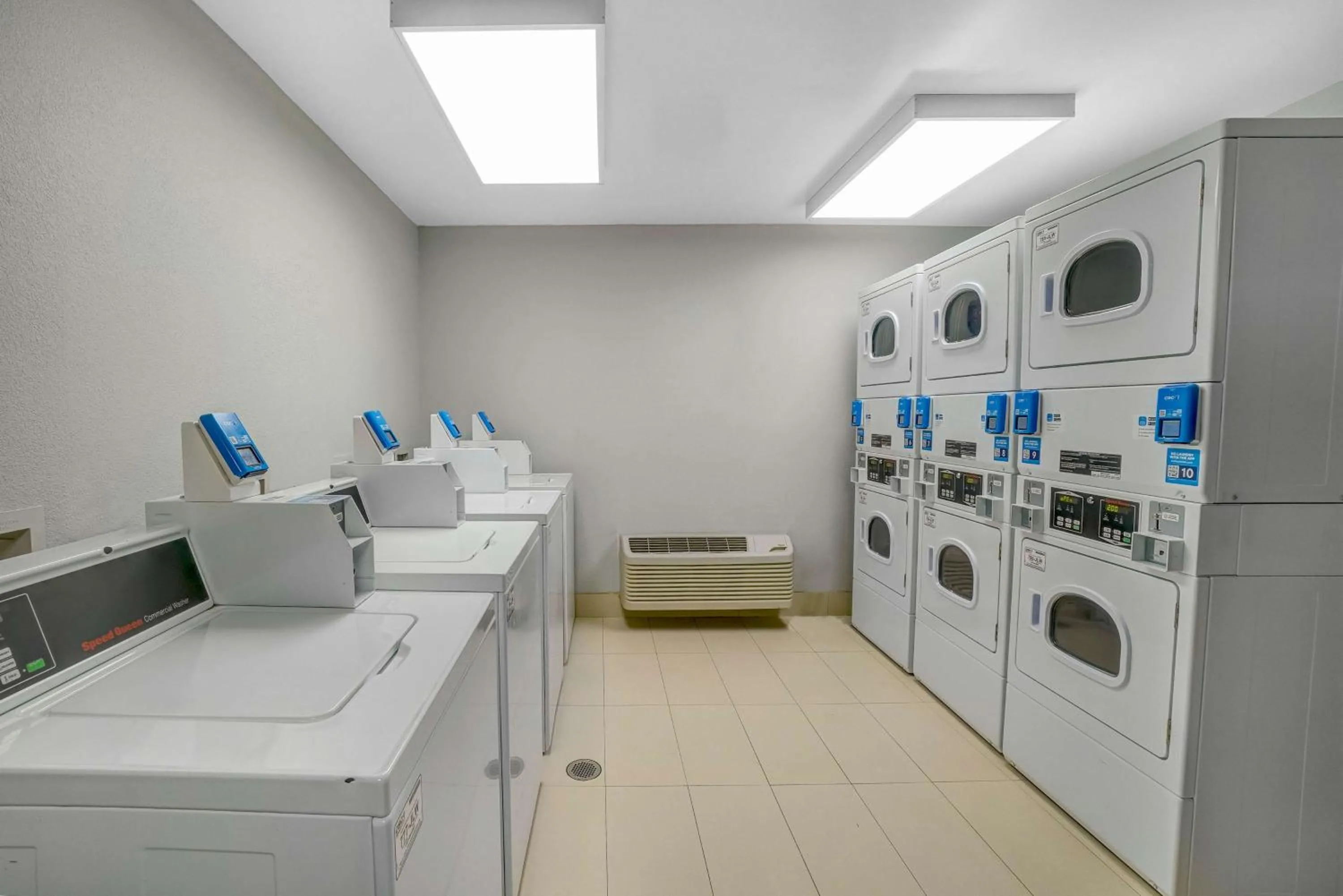 laundry in Studio 6 Duluth GA Near Gas South District