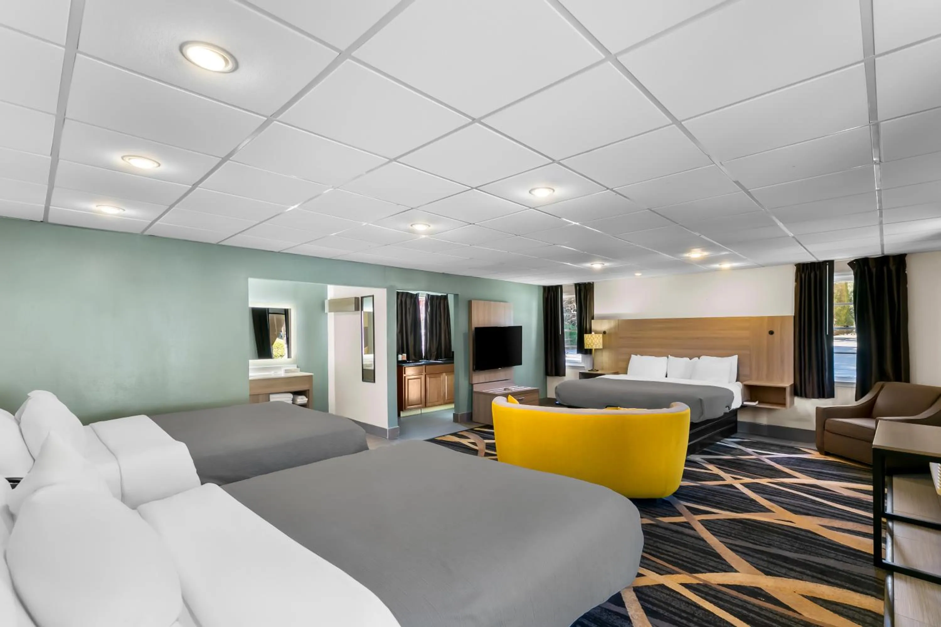 Family in Quality Inn Downtown Helen