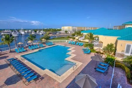 Grand Marina Suite -Waterfront Condo