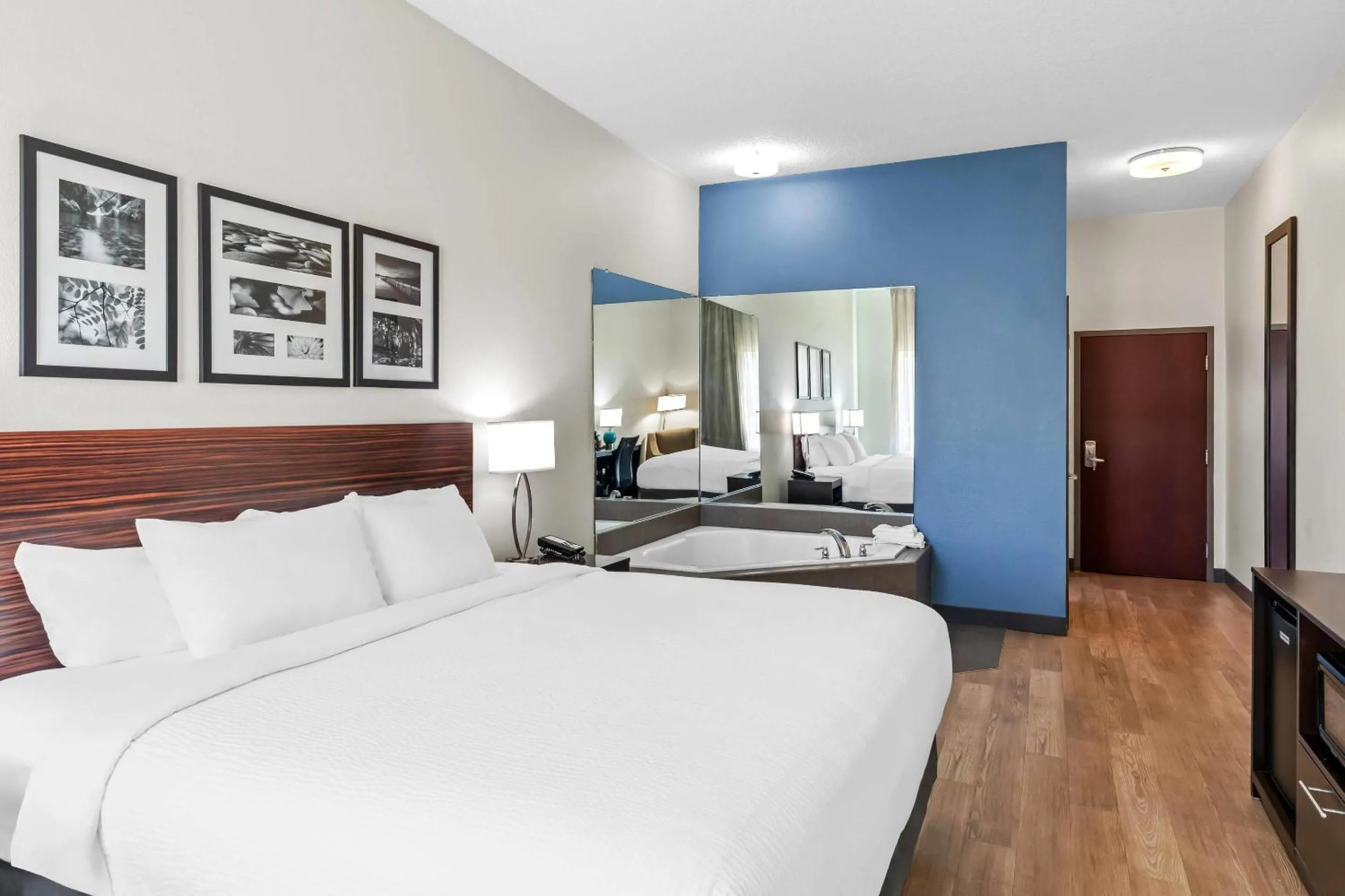 Bedroom, Bed in Sleep Inn & Suites Hiram - Atlanta Northwest