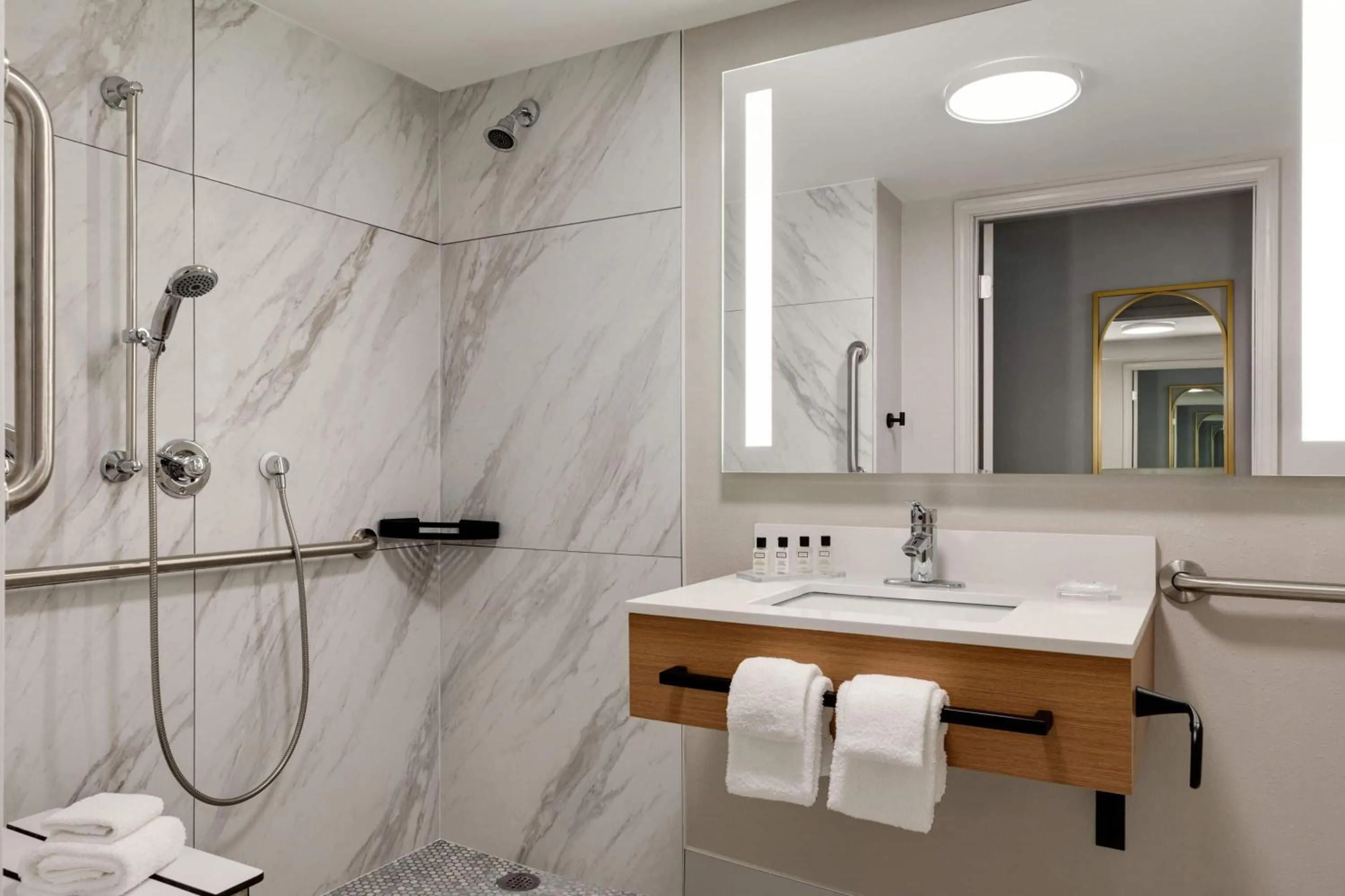 Shower in Wyndham Garden Atlanta Airport