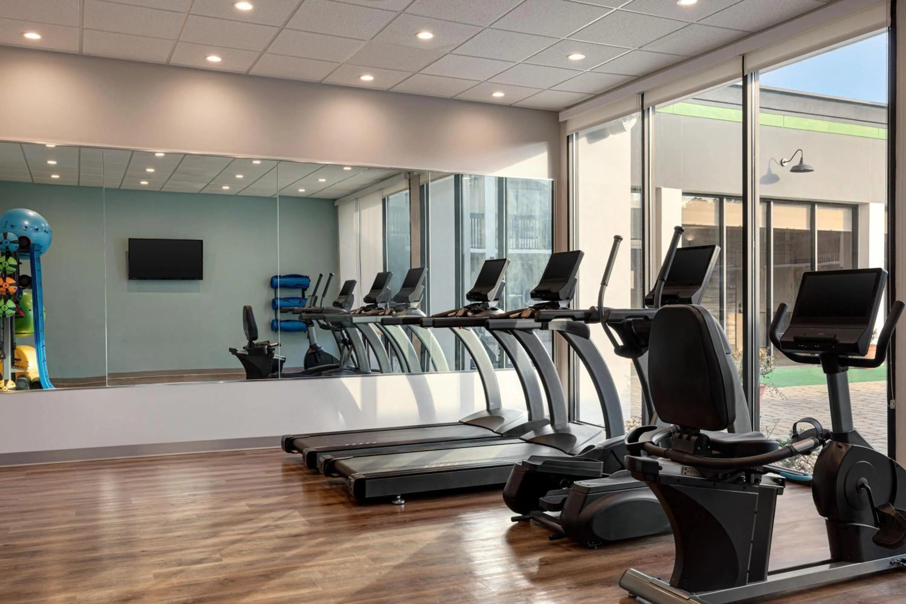 Fitness centre/facilities in Wyndham Garden Atlanta Airport