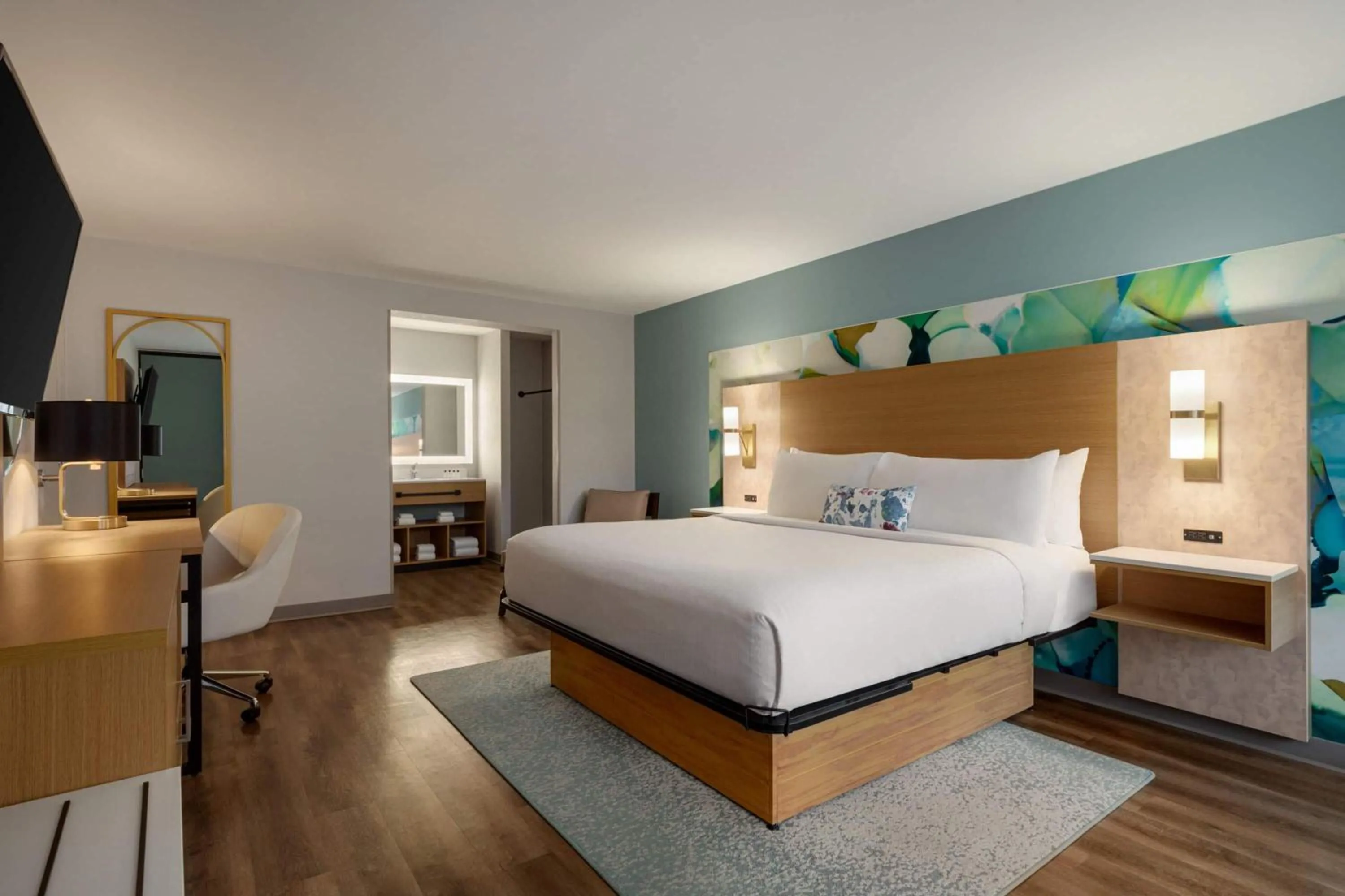 Photo of the whole room, Bed in Wyndham Garden Atlanta Airport