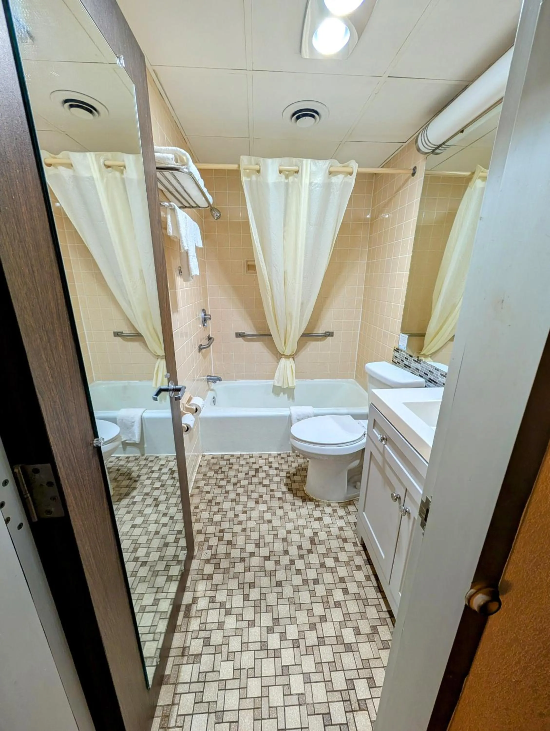 Bathroom in Travelodge by Wyndham Forsyth