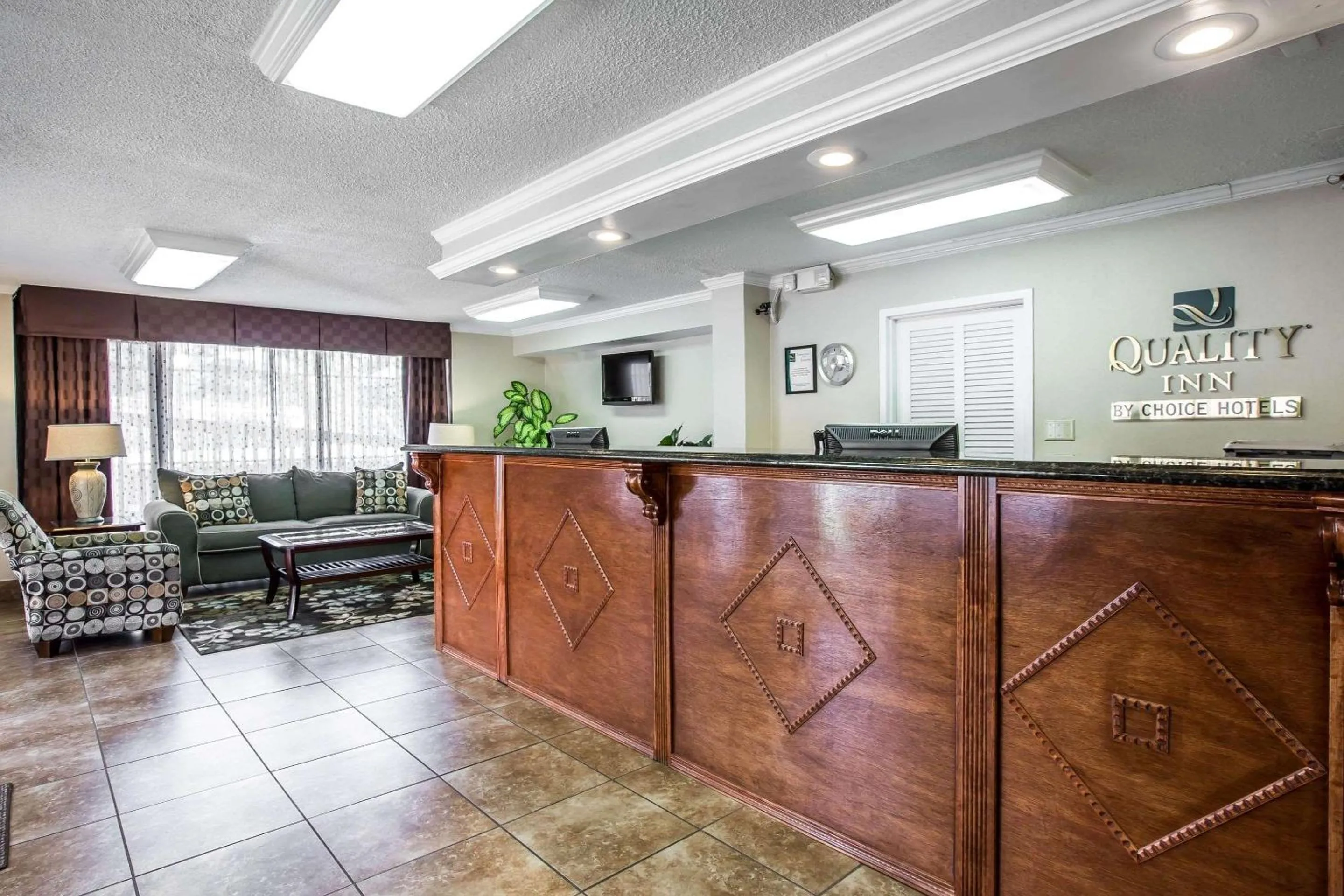 Lobby or reception in Quality Inn Madison