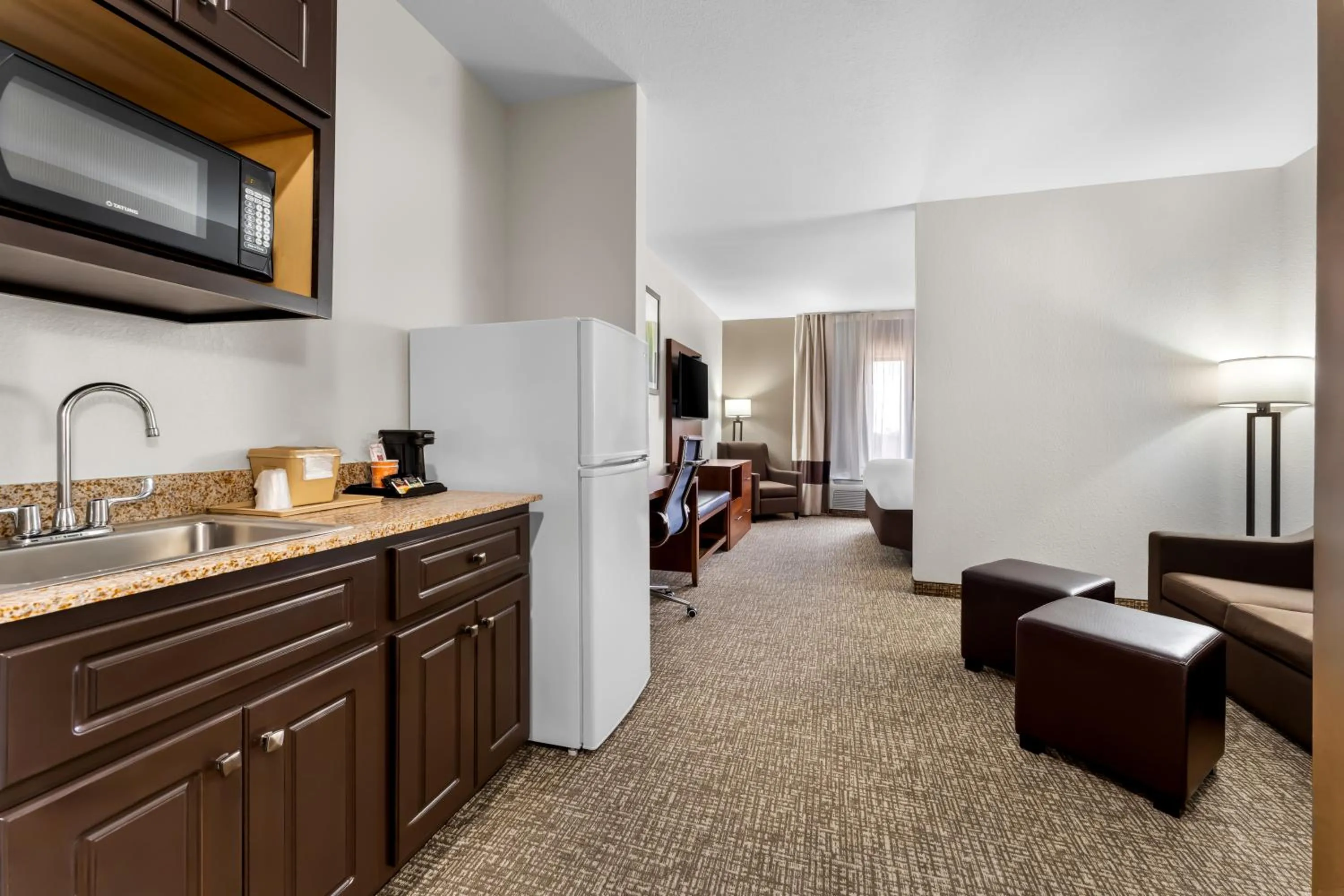 Kitchen or kitchenette in Comfort Inn & Suites Augusta West Near Fort Gordon