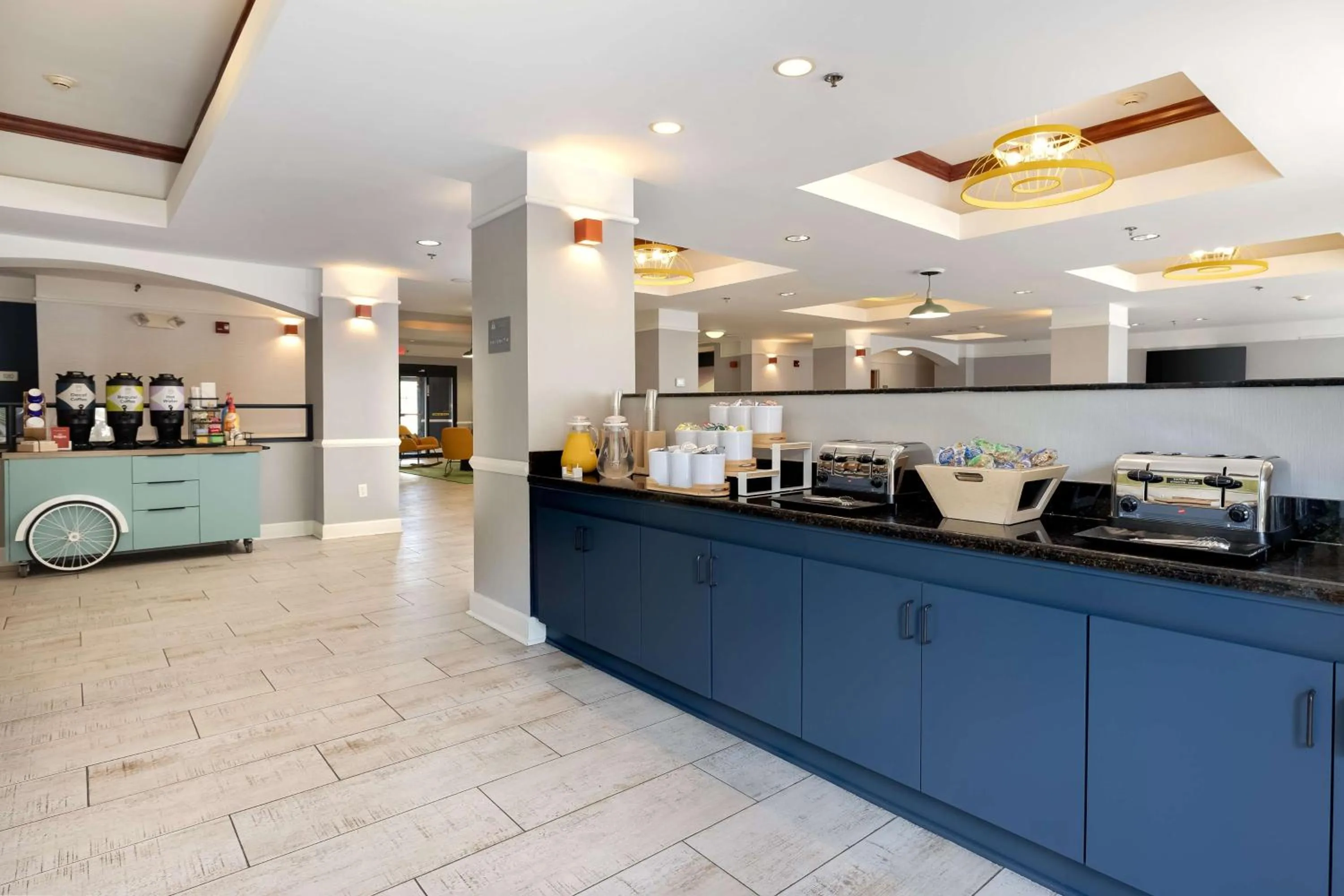 Breakfast in Spark by Hilton Savannah Airport